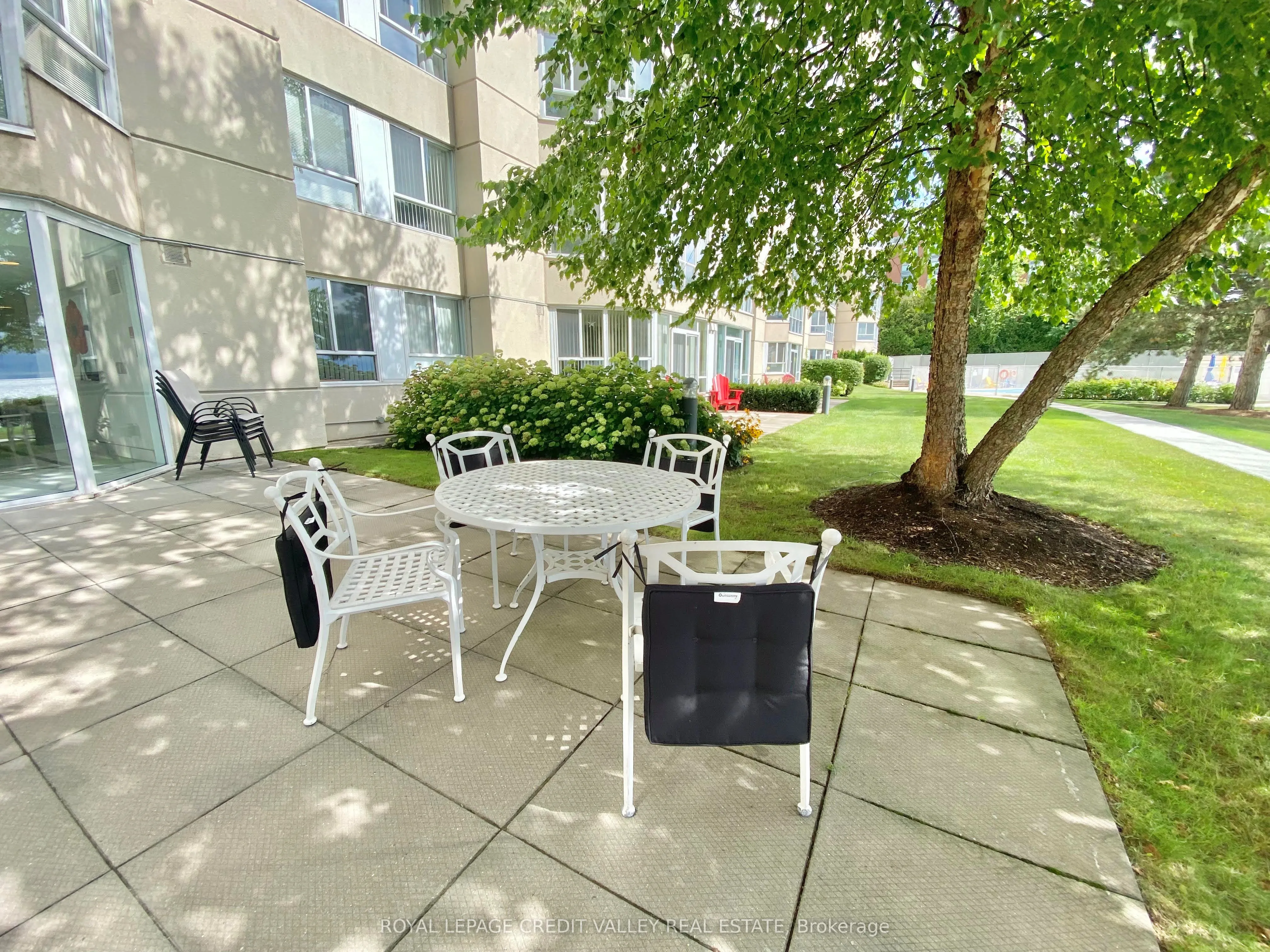 5280 Lakeshore Road, #911
