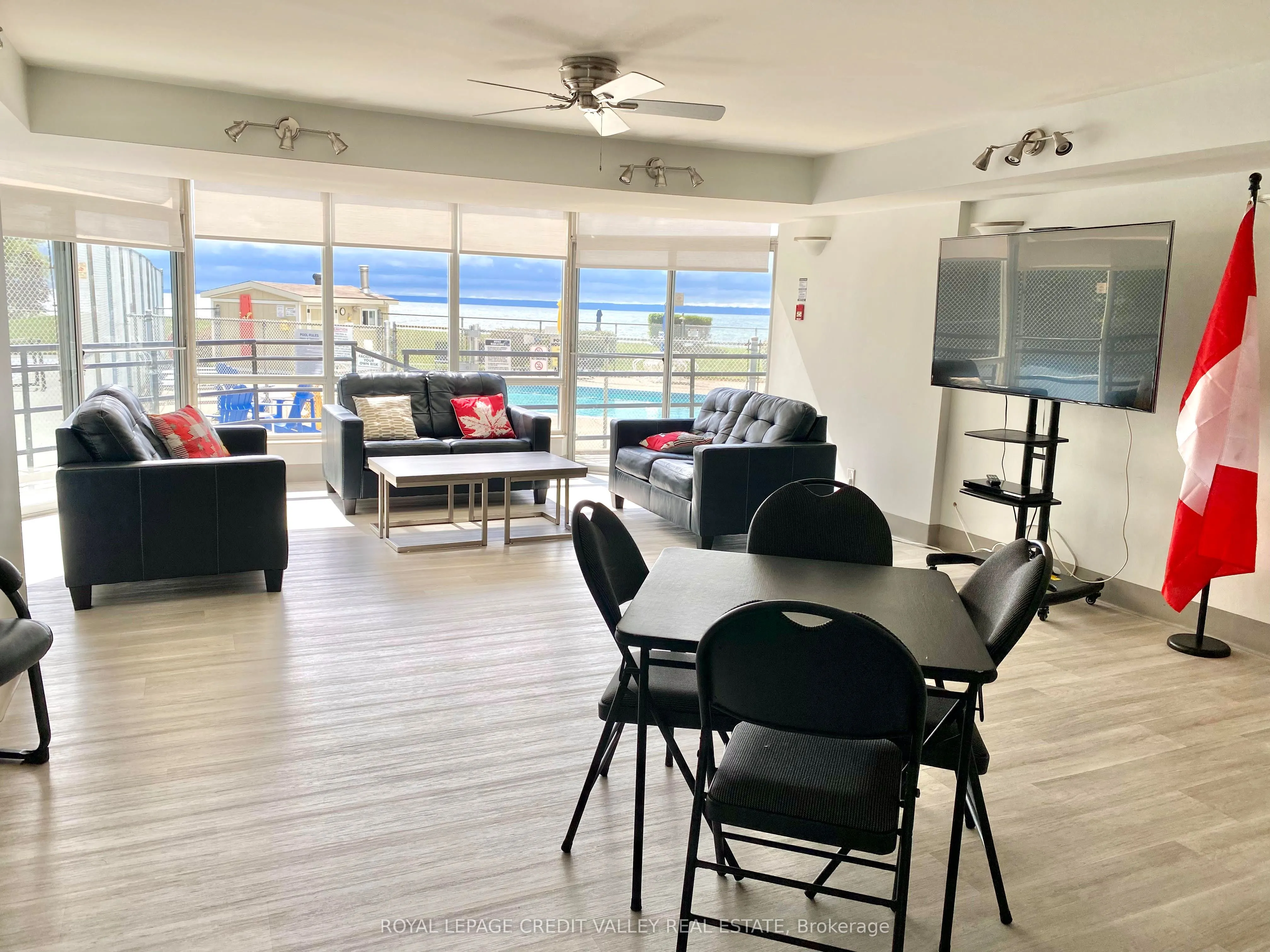 5280 Lakeshore Road, #911