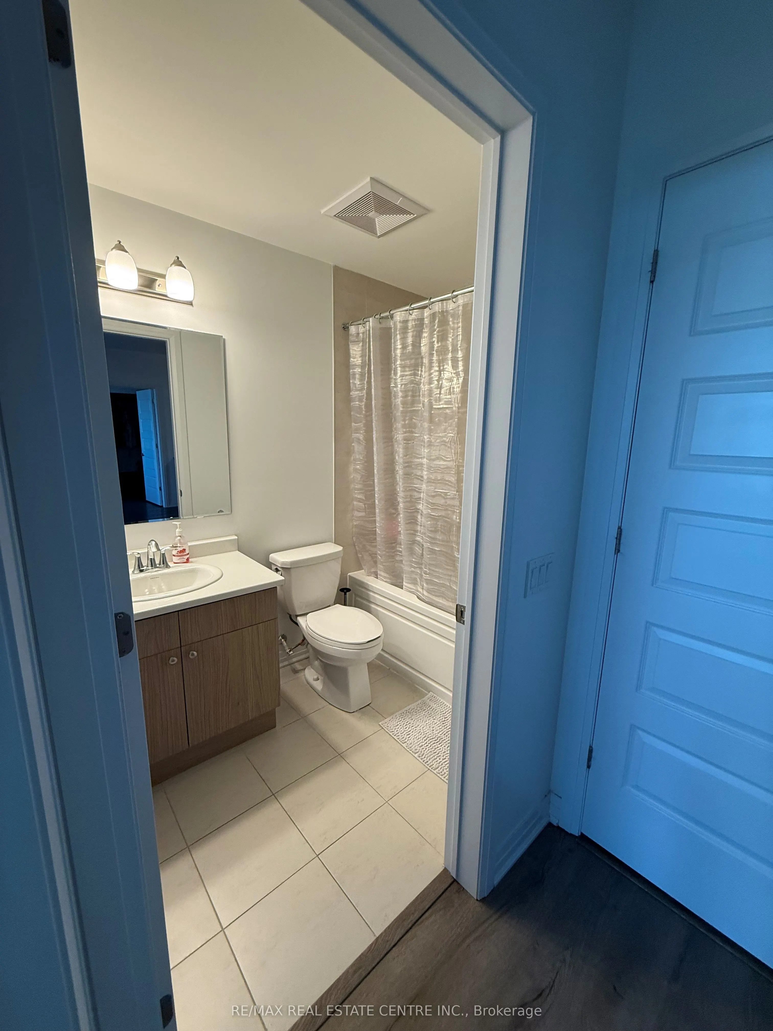 470 Gordon Krantz Avenue, #501