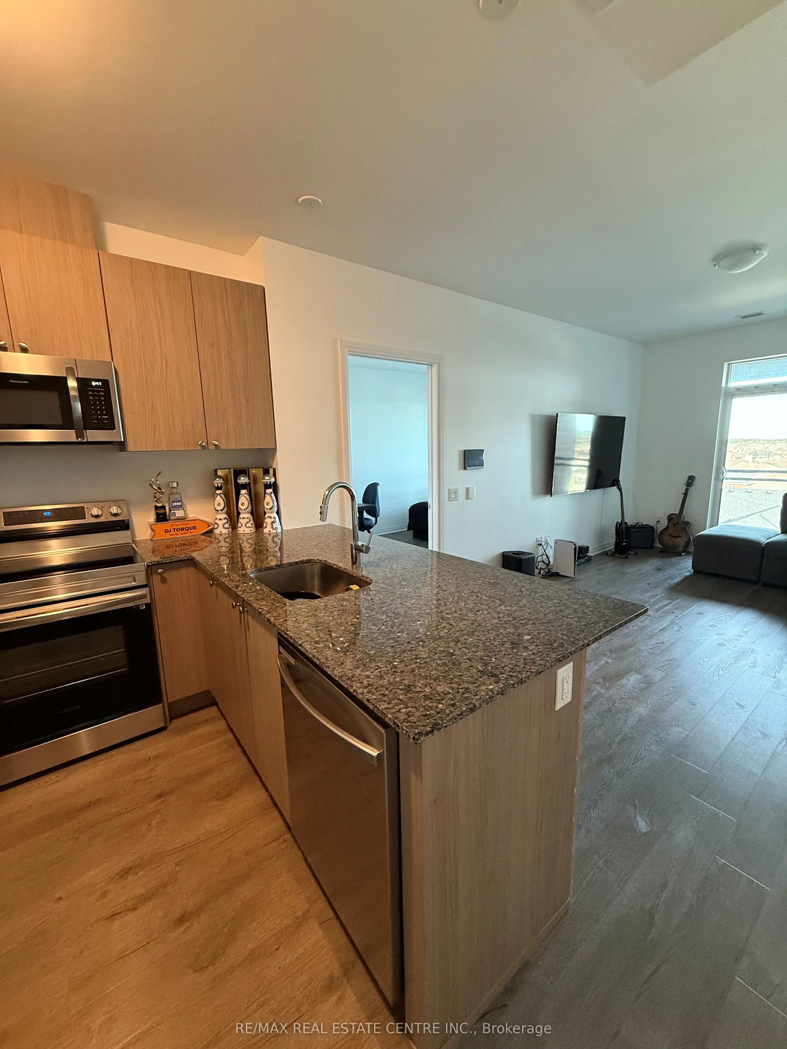 470 Gordon Krantz Avenue, #501