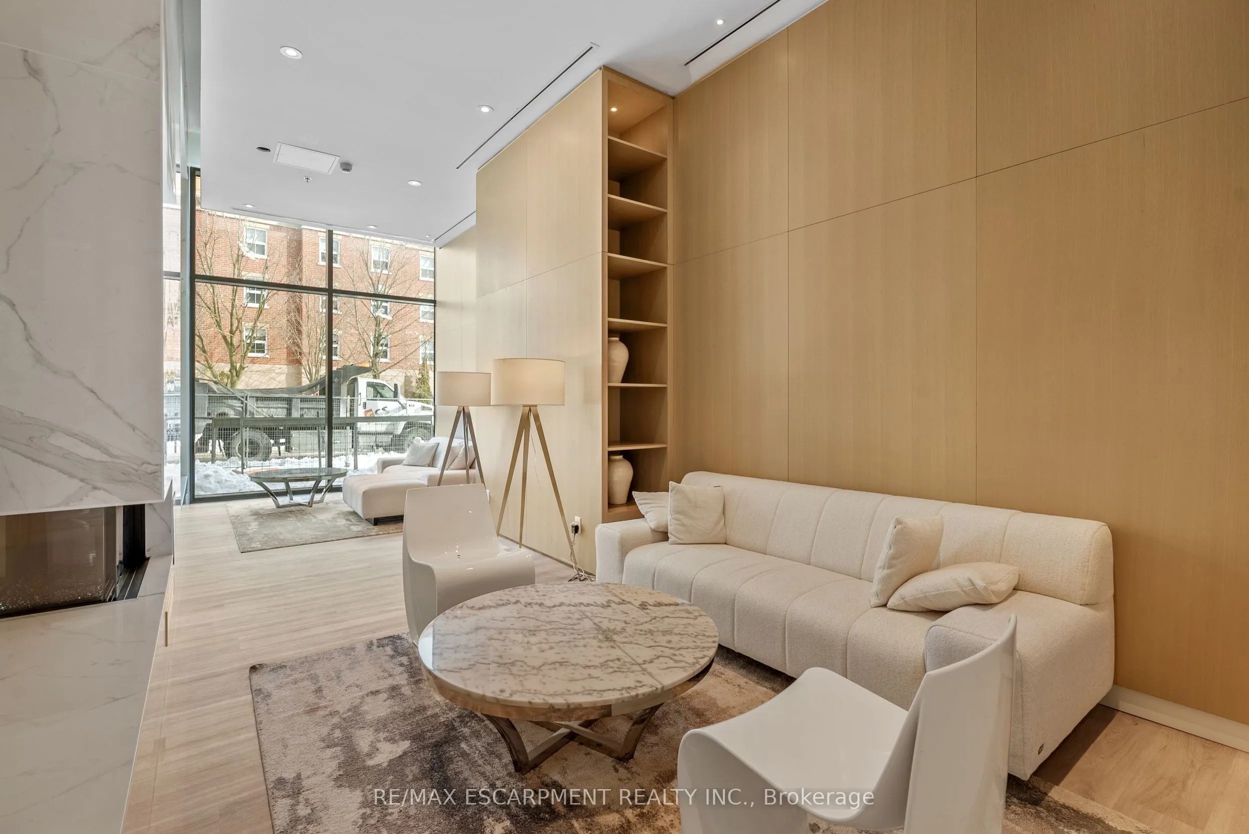 370 Martha Street, #2106
