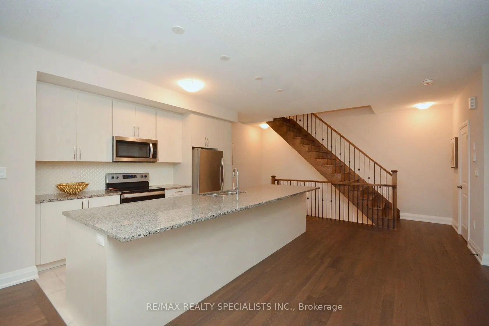 2456 Belt Lane