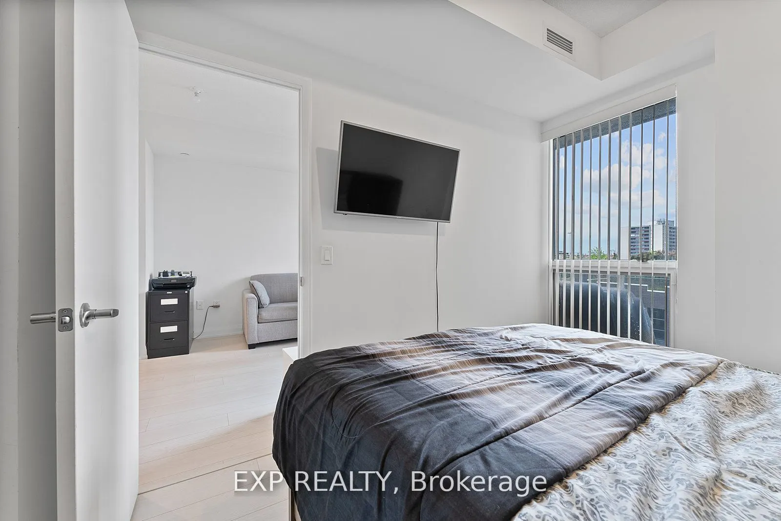 26 Gibbs Road, #630