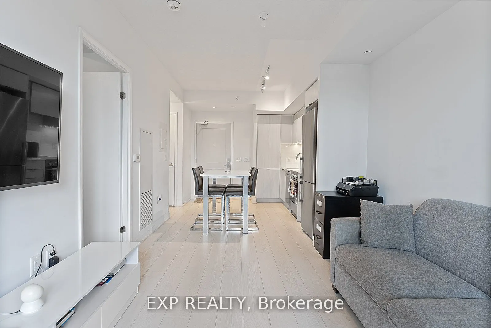 26 Gibbs Road, #630