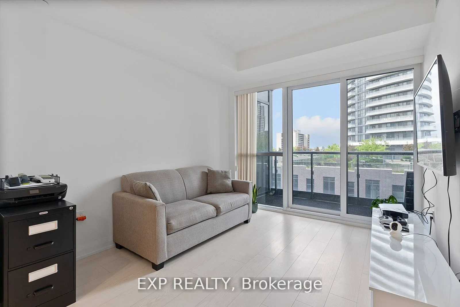 26 Gibbs Road, #630