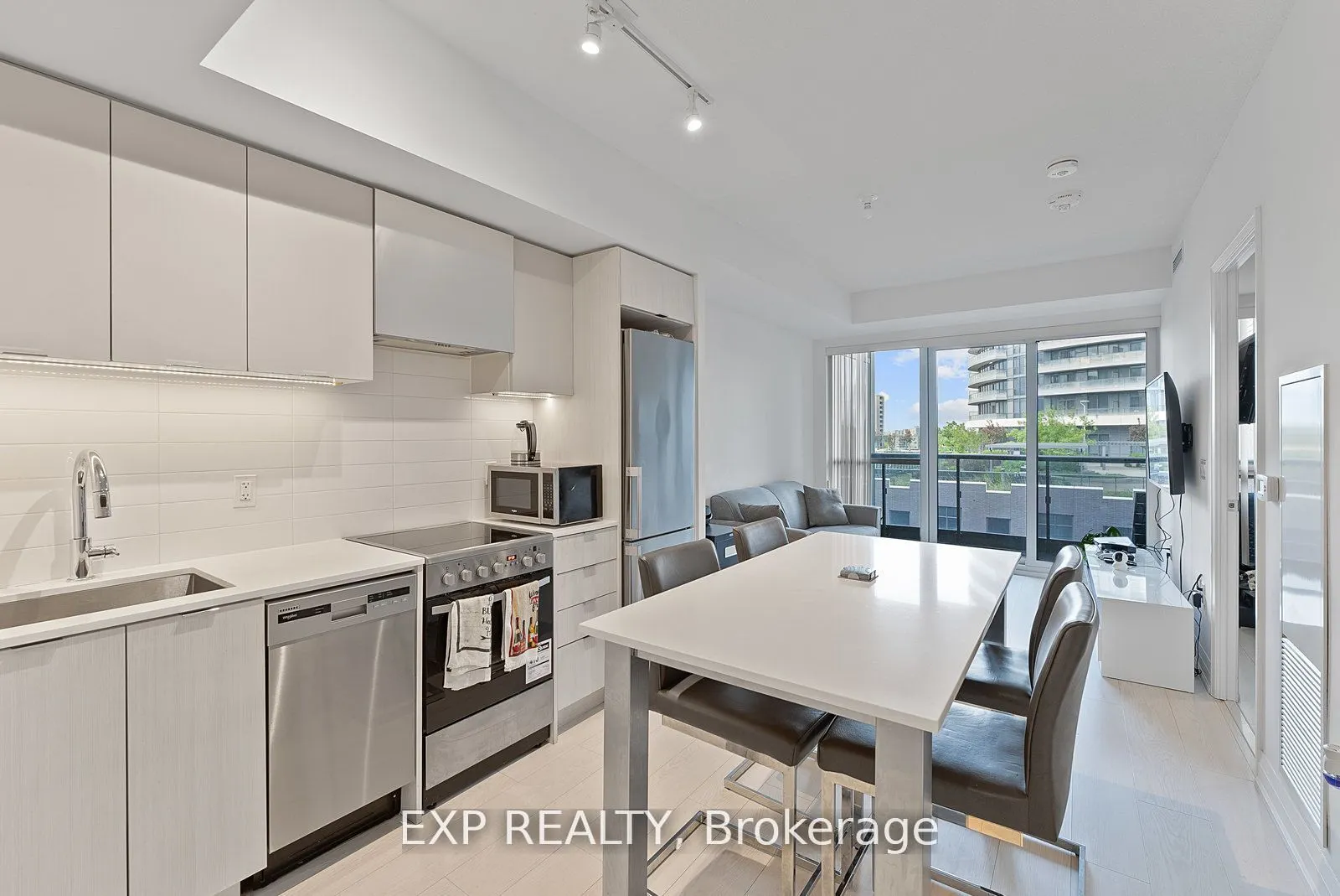 26 Gibbs Road, #630