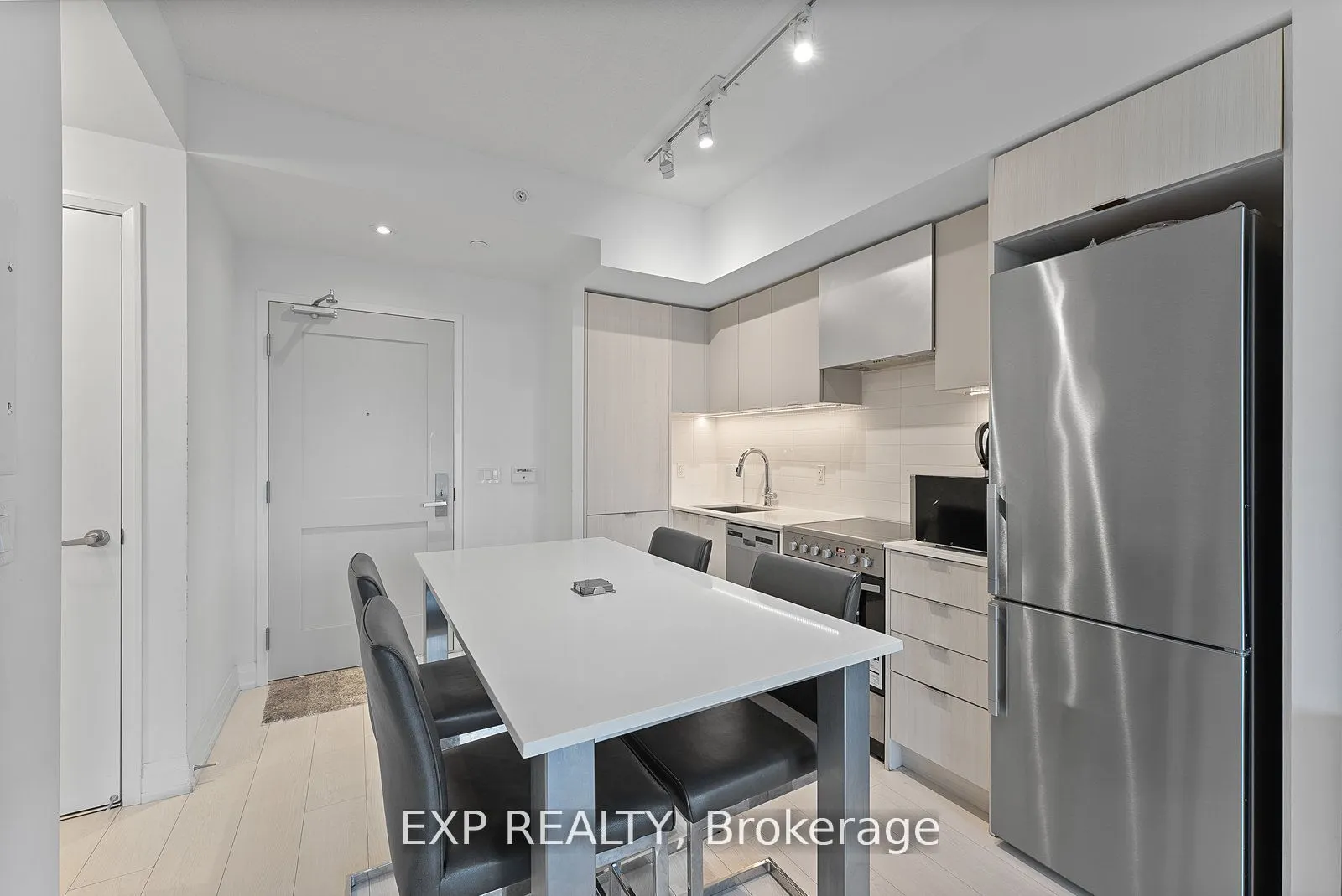 26 Gibbs Road, #630