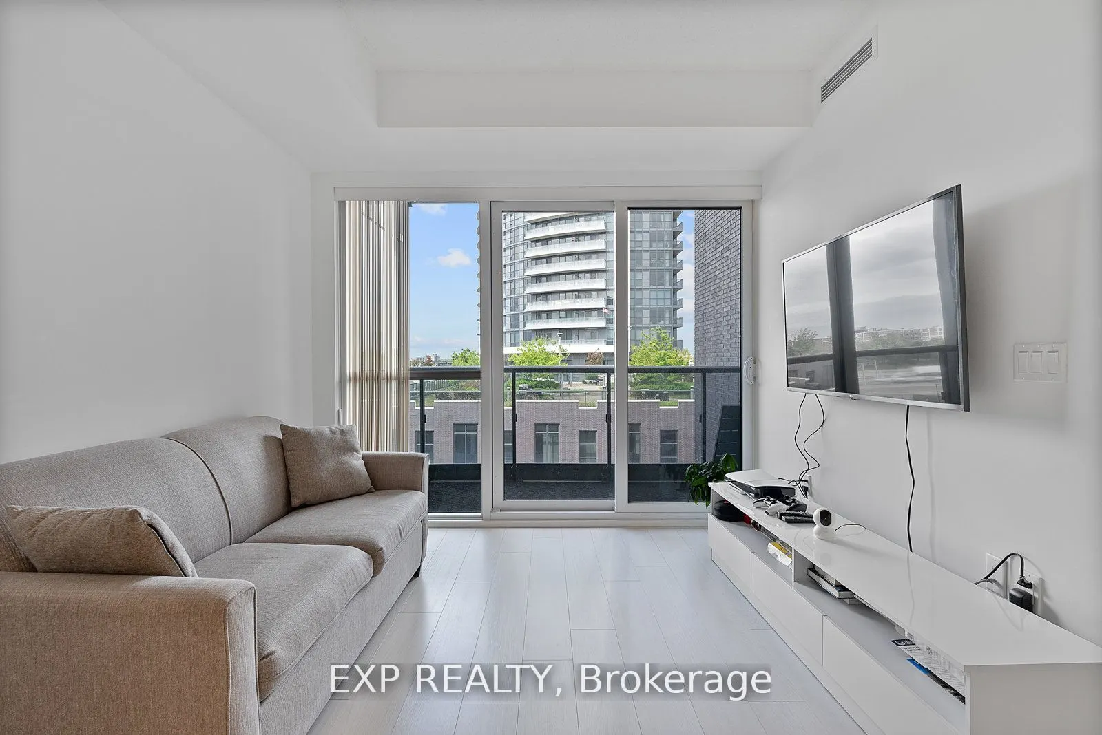 26 Gibbs Road, #630