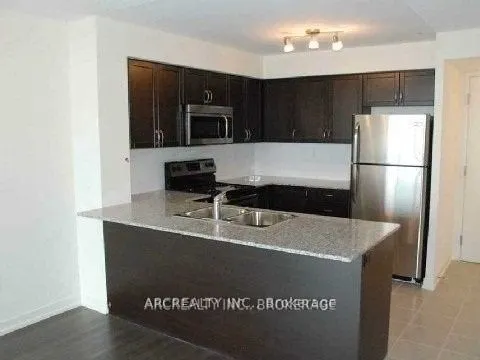 812 Lansdowne Avenue, #828