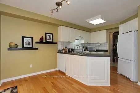 6119 Clover Ridge Crescent