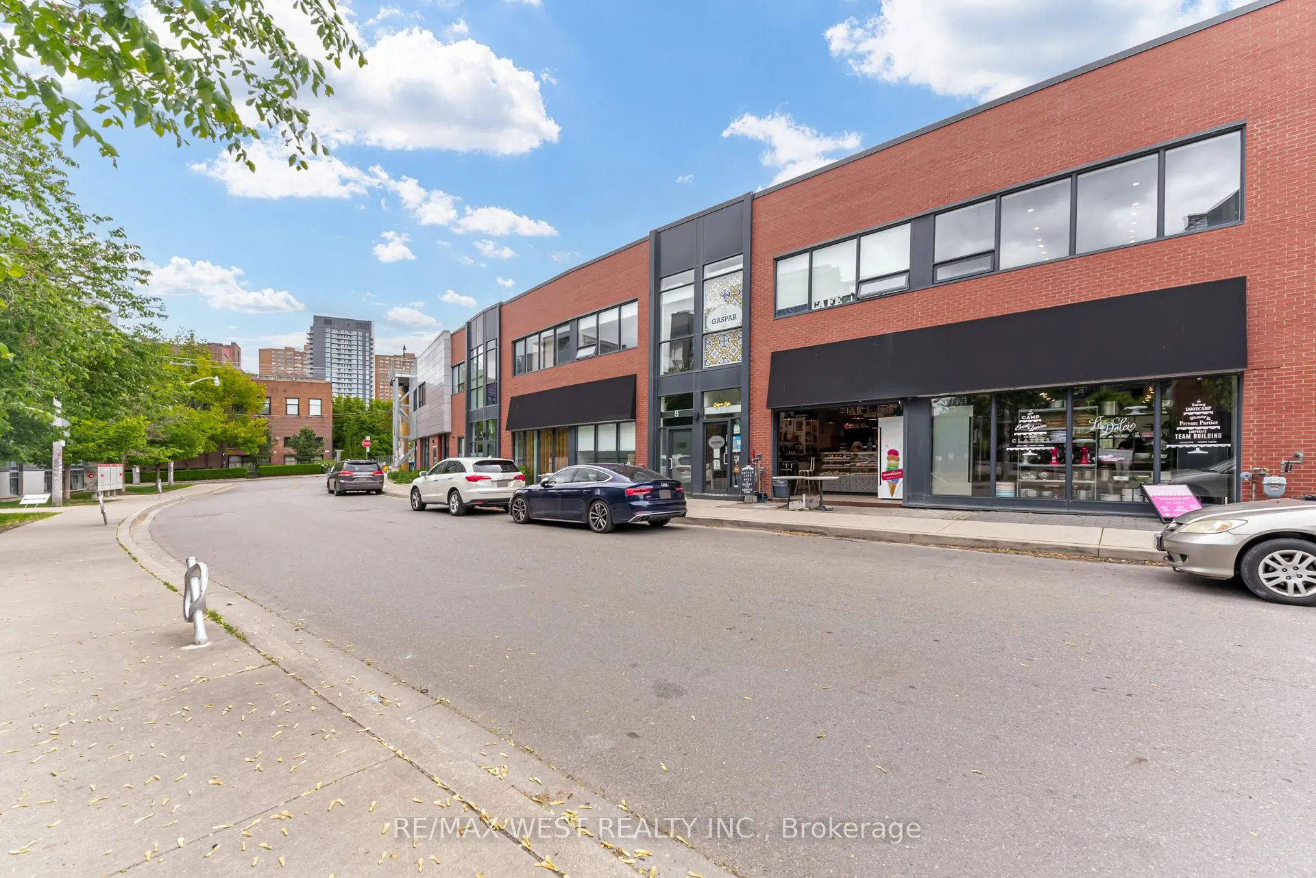 15 Sousa Mendes Street, #103