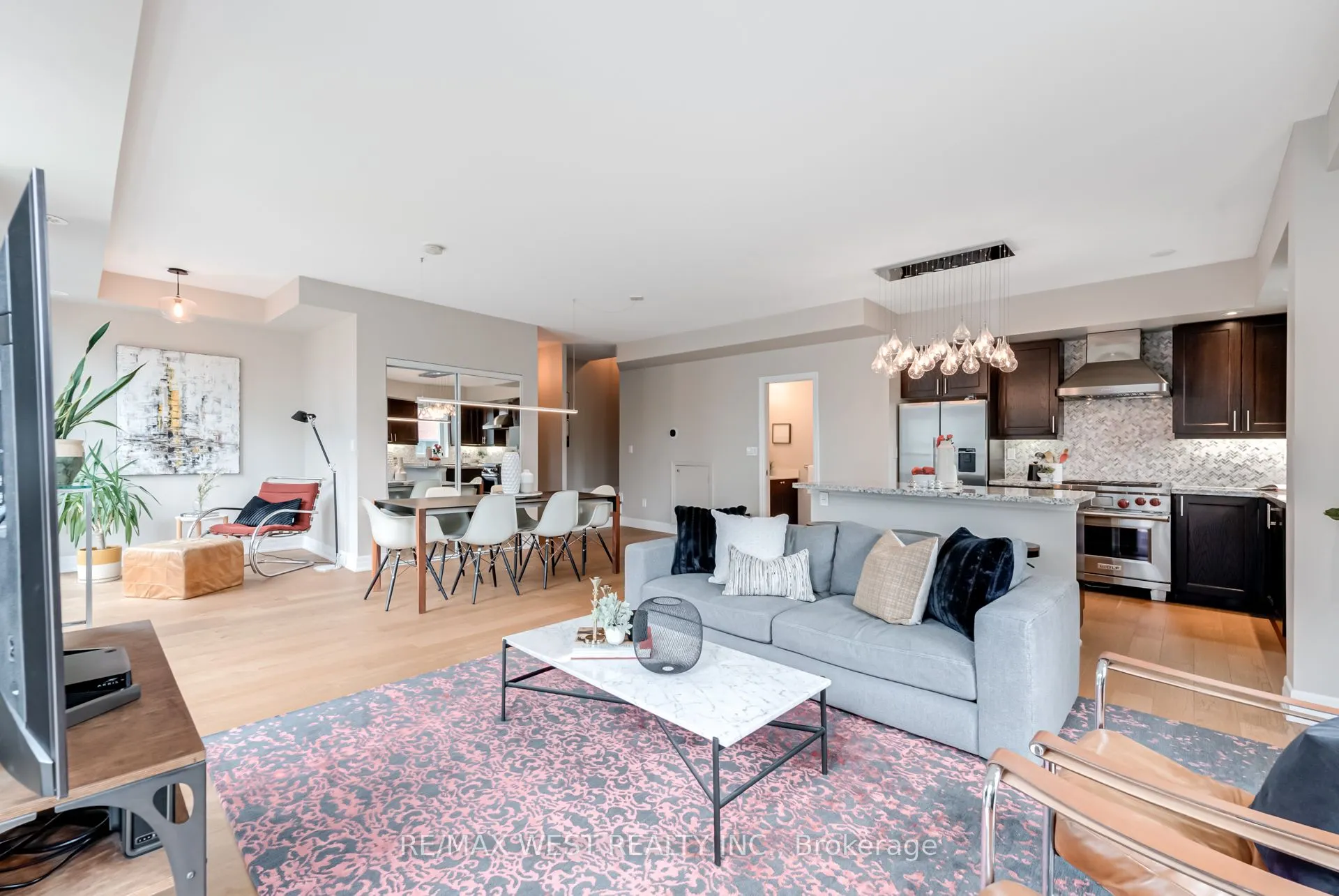 15 Sousa Mendes Street, #103
