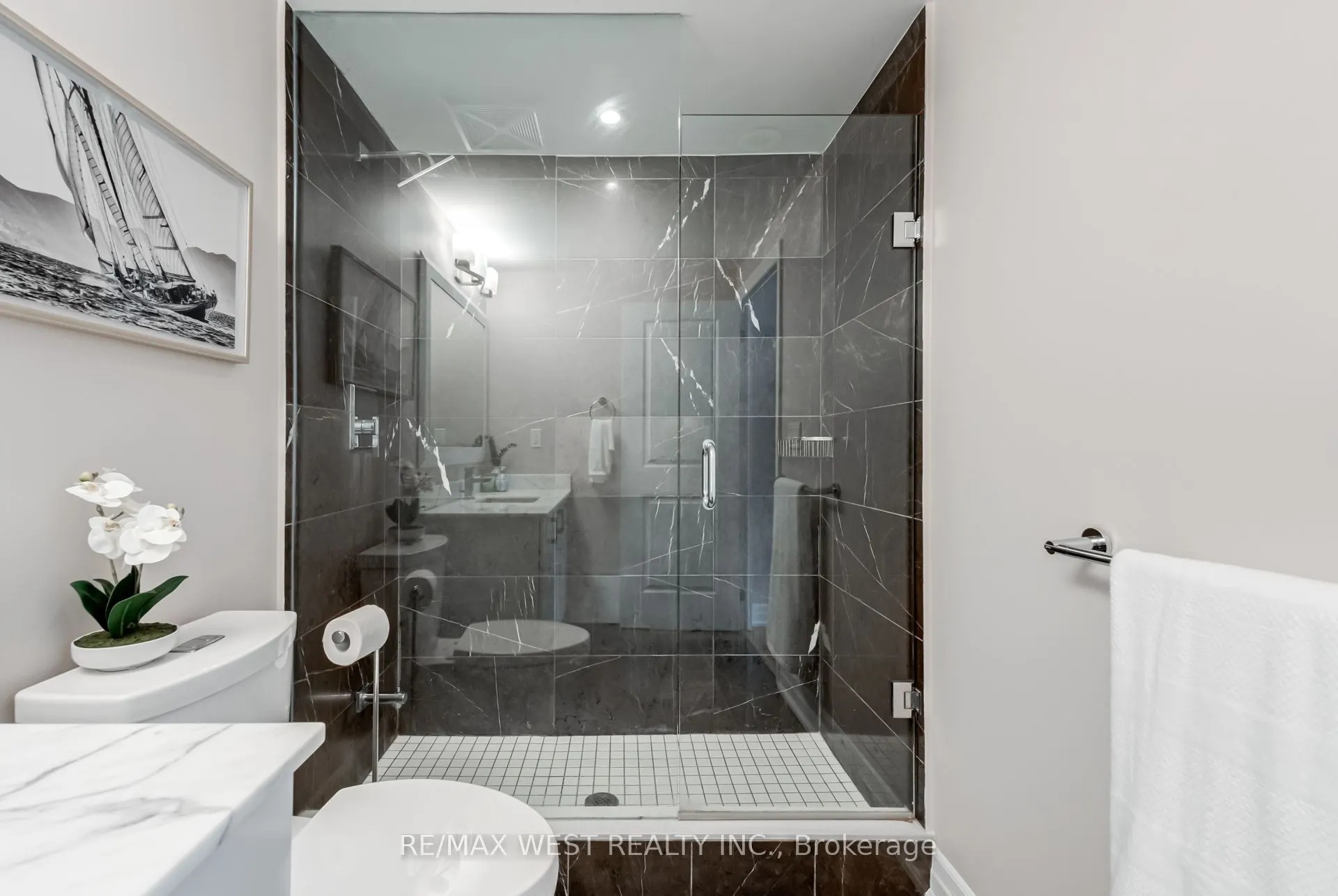 15 Sousa Mendes Street, #103