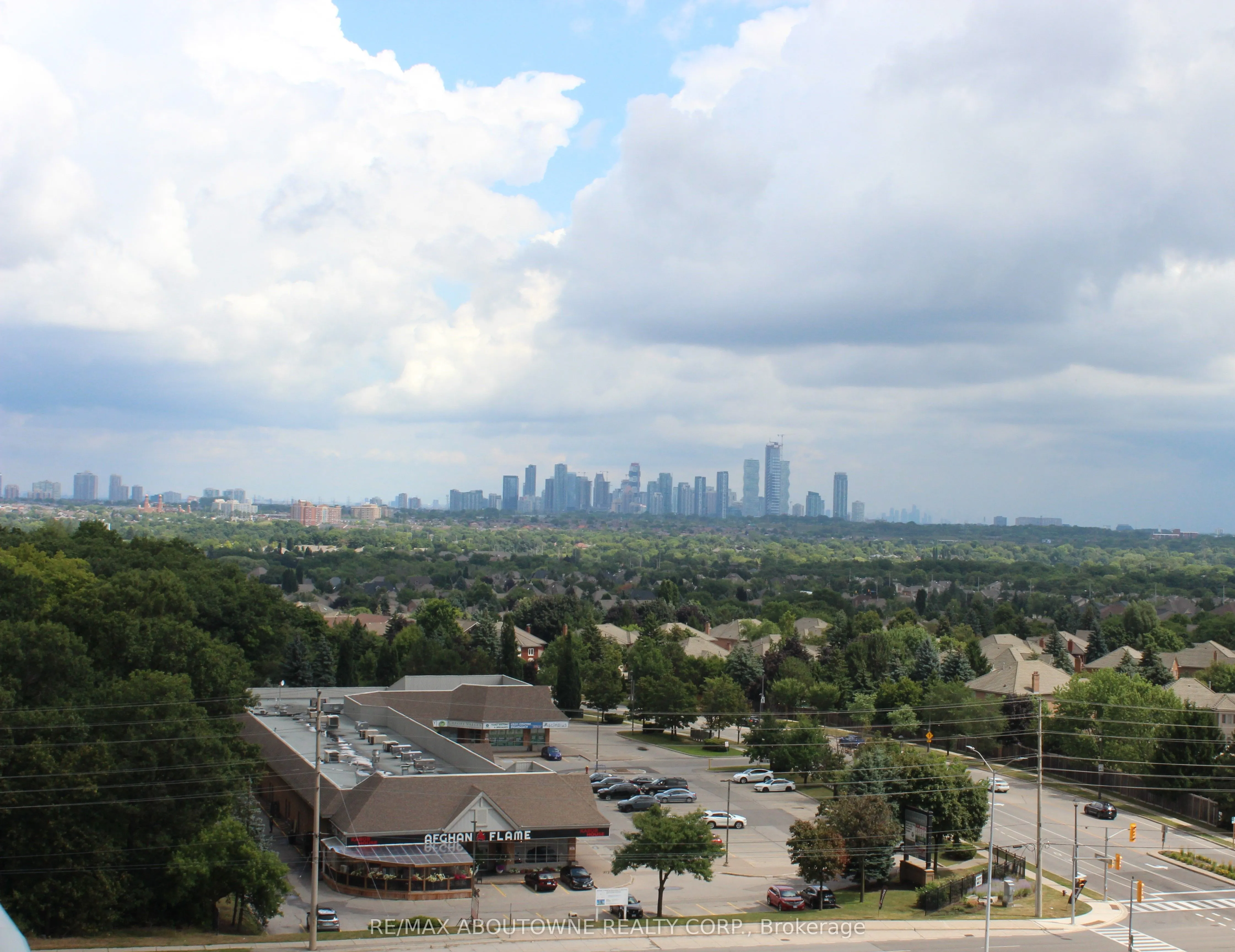 2565 Erin Centre Boulevard, #1105