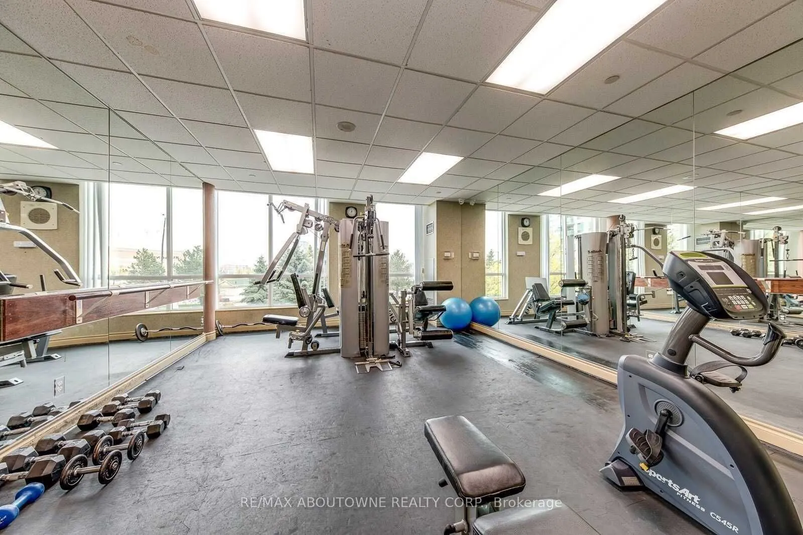 2565 Erin Centre Boulevard, #1105