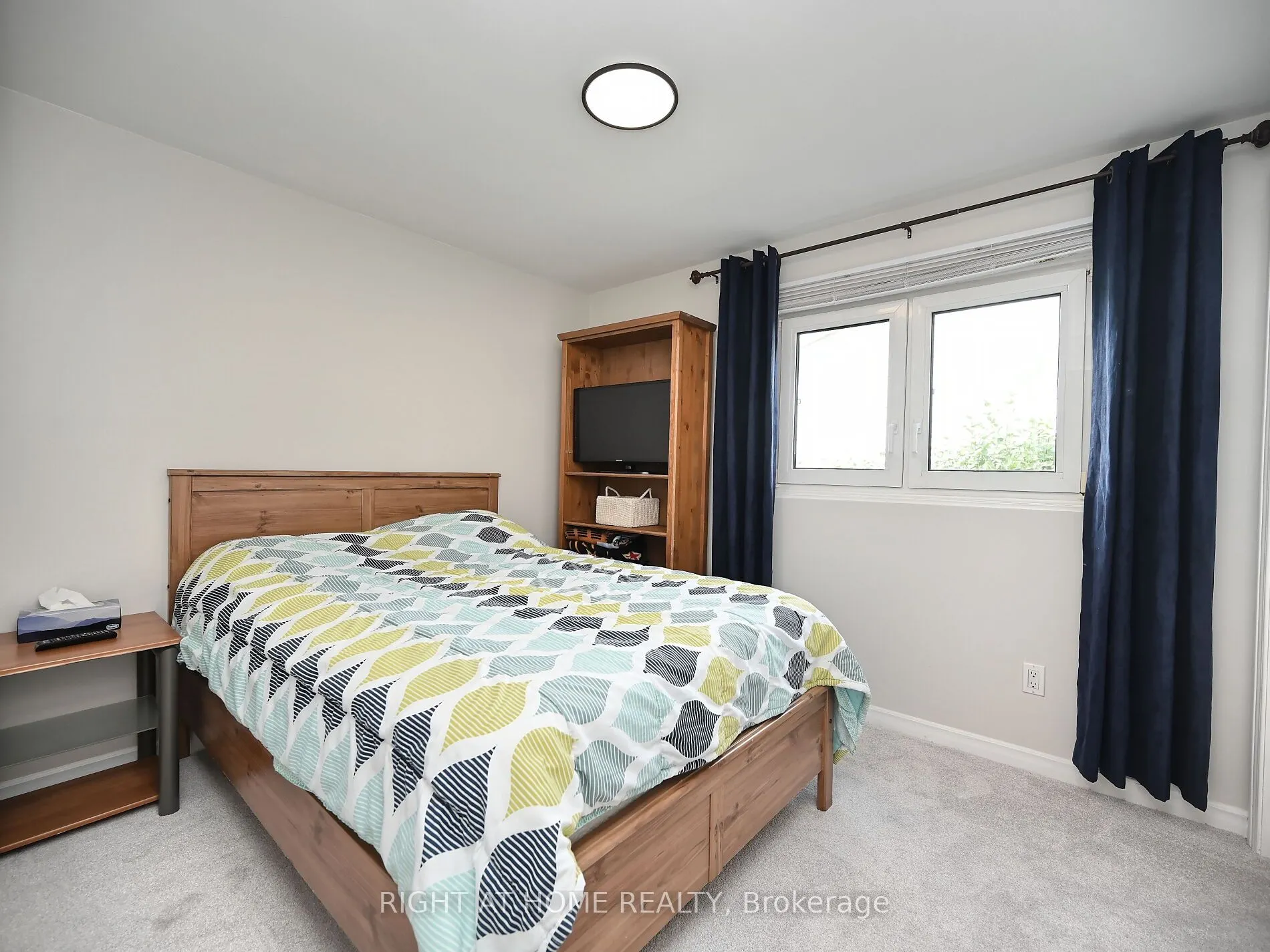 986 Vanier Drive