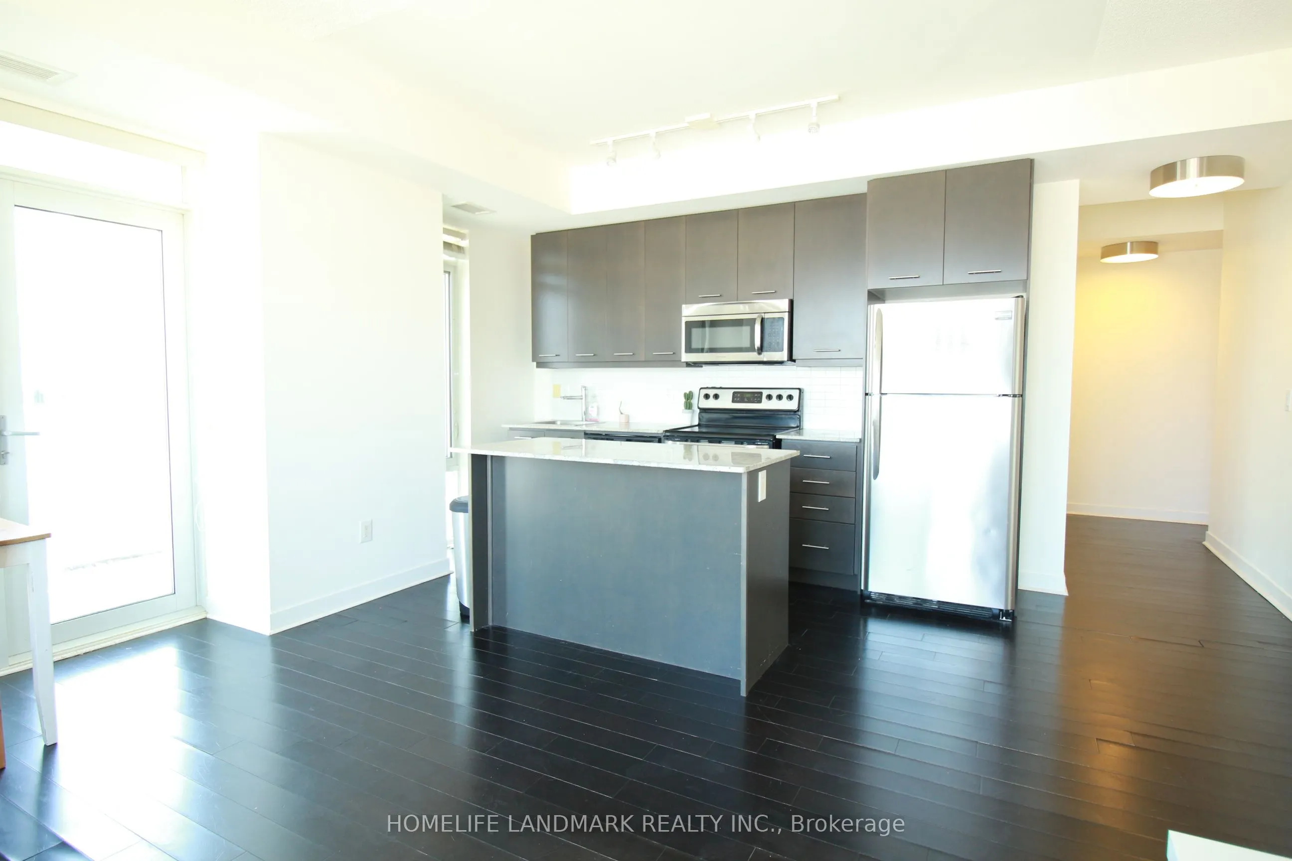 360 Square One Drive, #2202