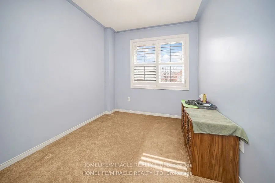 31 Larkspur