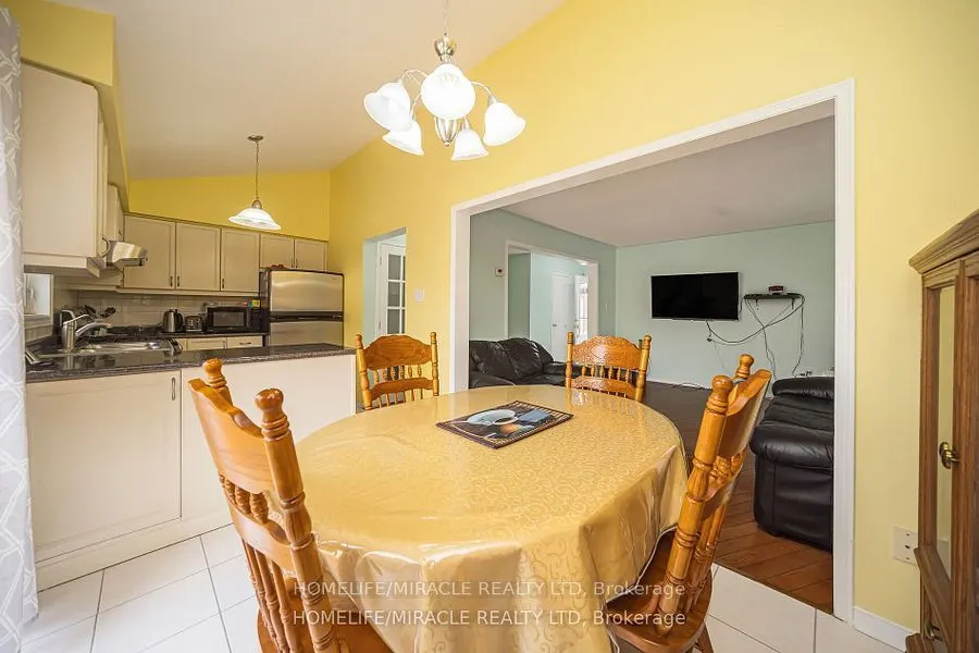 31 Larkspur