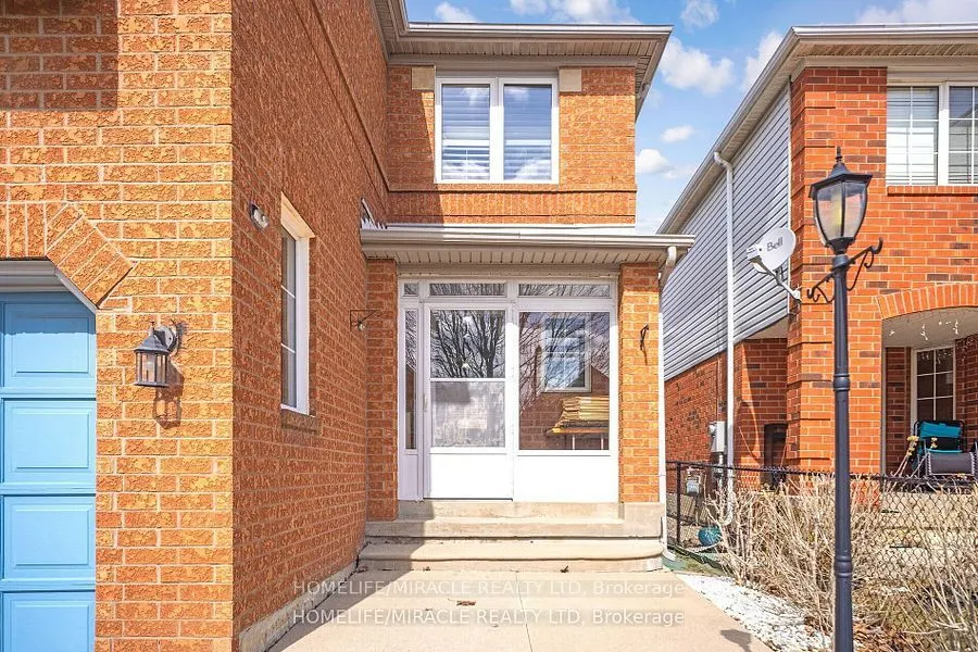 31 Larkspur