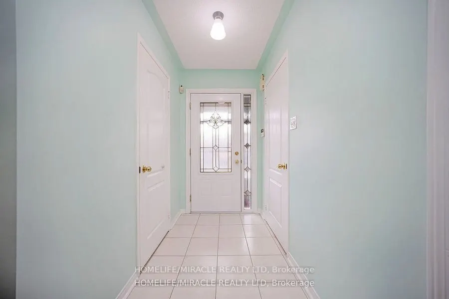 31 Larkspur