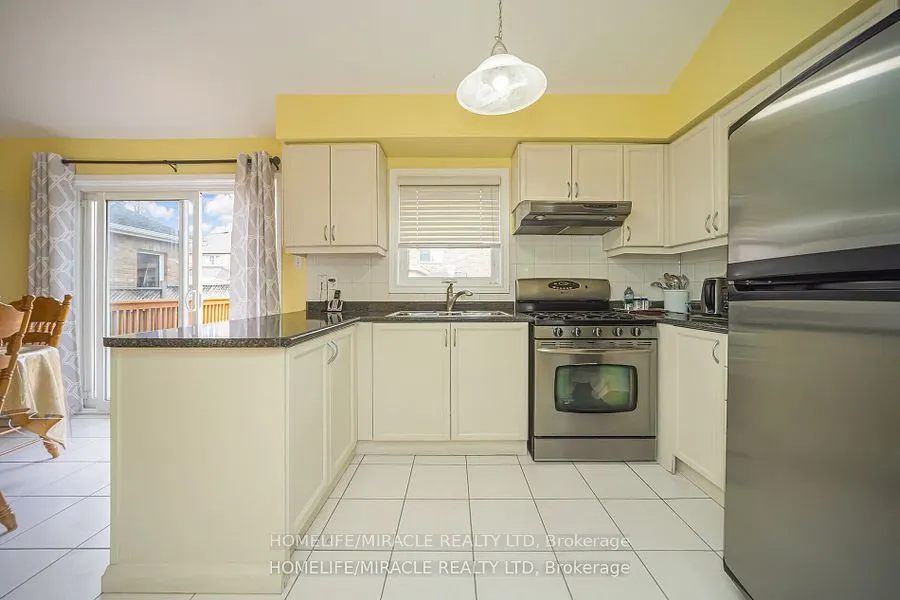 31 Larkspur