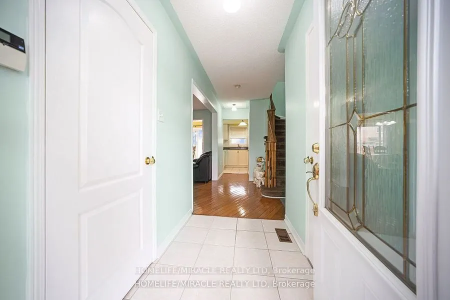 31 Larkspur