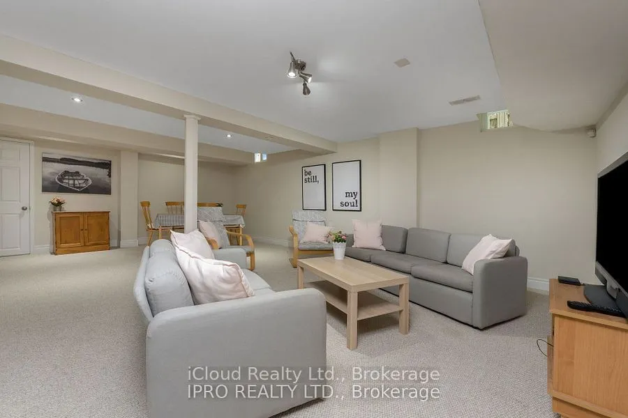 20 Lennox Court