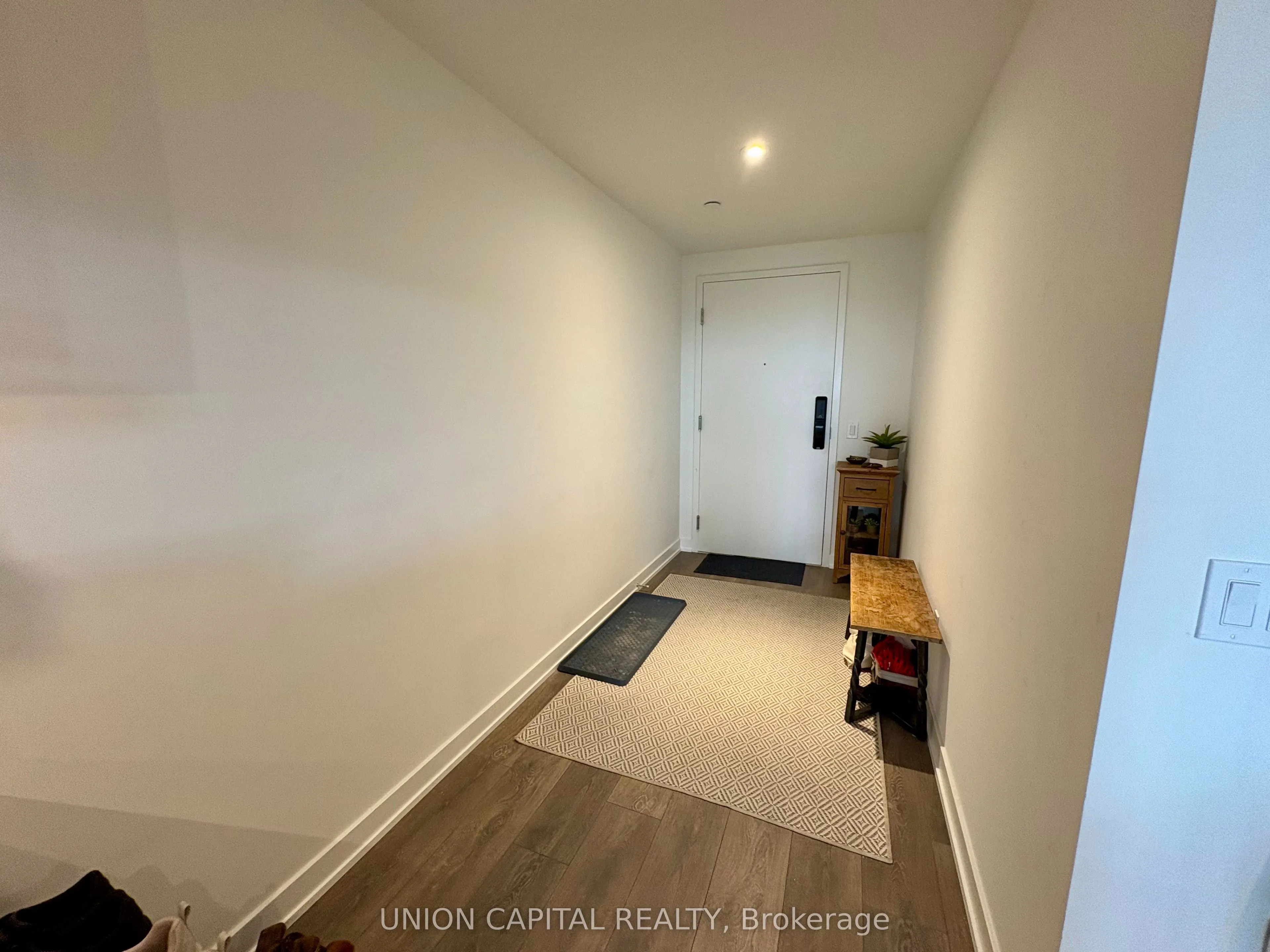 28 Ann Street, #901