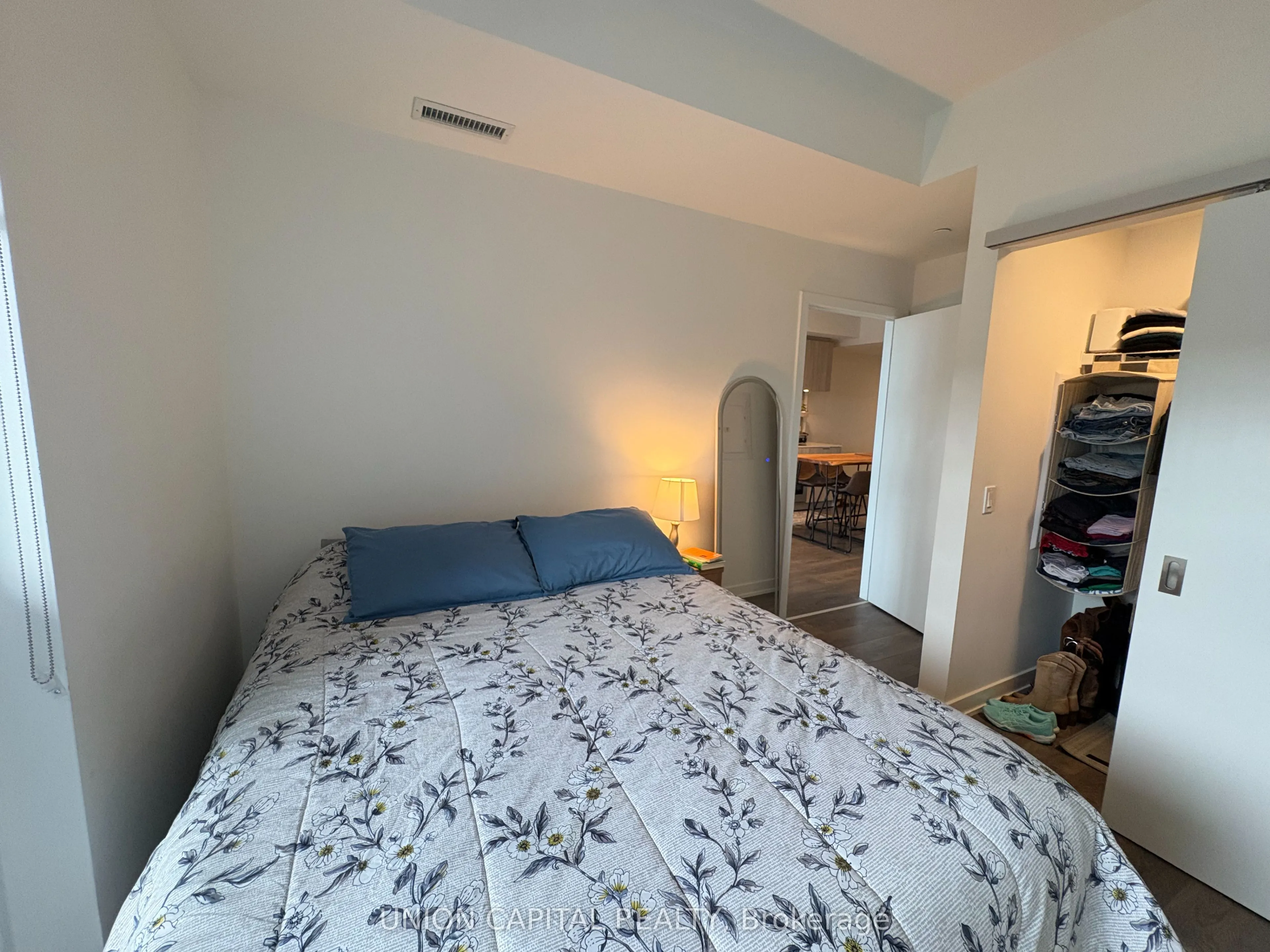 28 Ann Street, #901