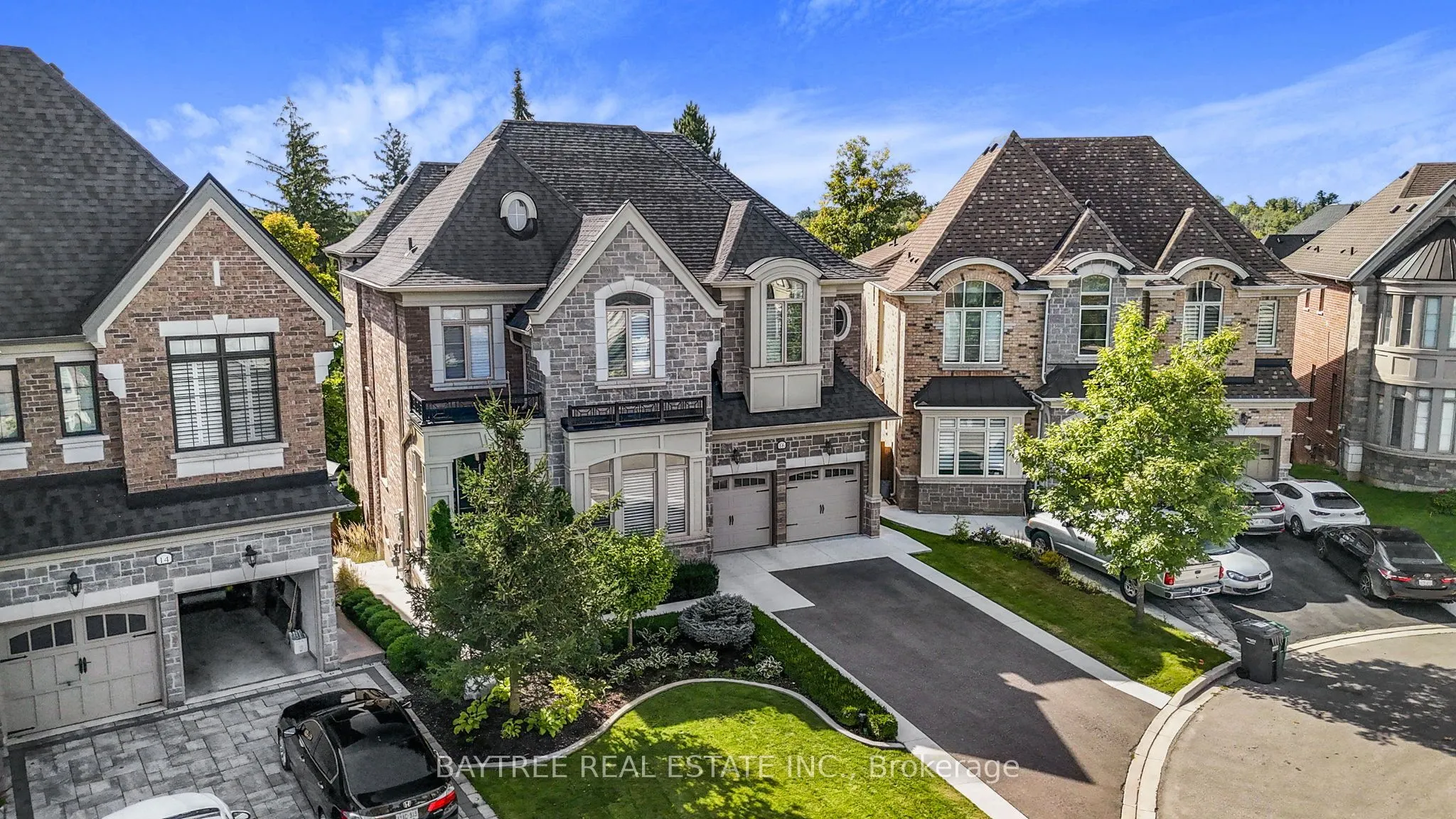 16 Hickory Ridge Court