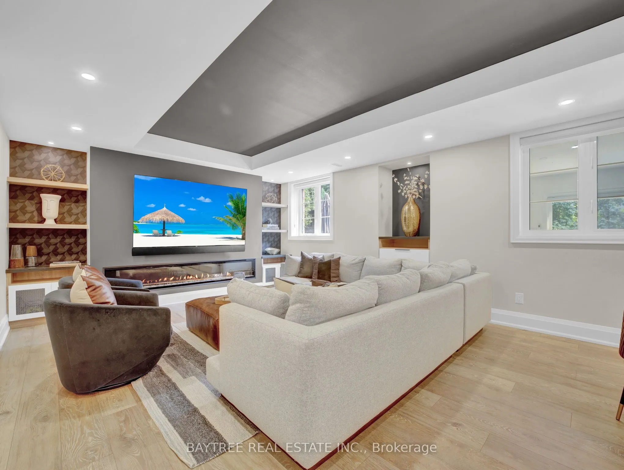 16 Hickory Ridge Court