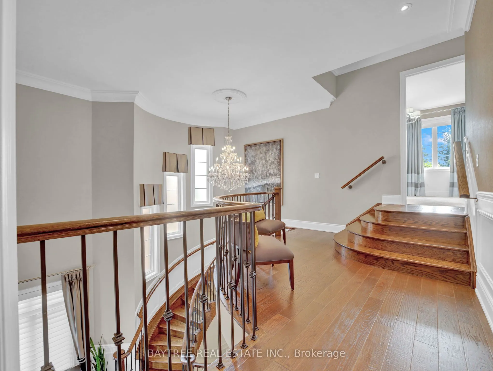 16 Hickory Ridge Court