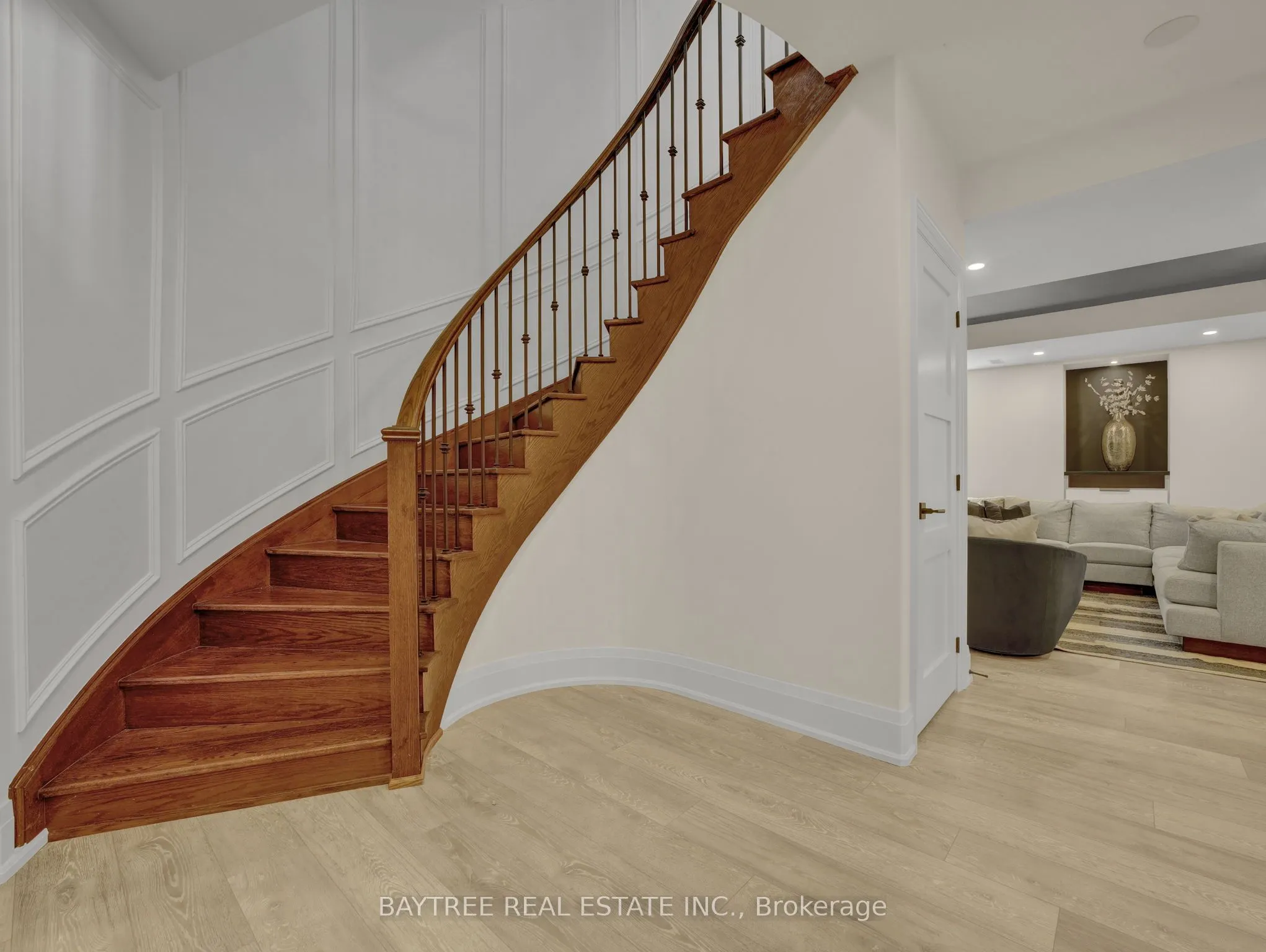 16 Hickory Ridge Court