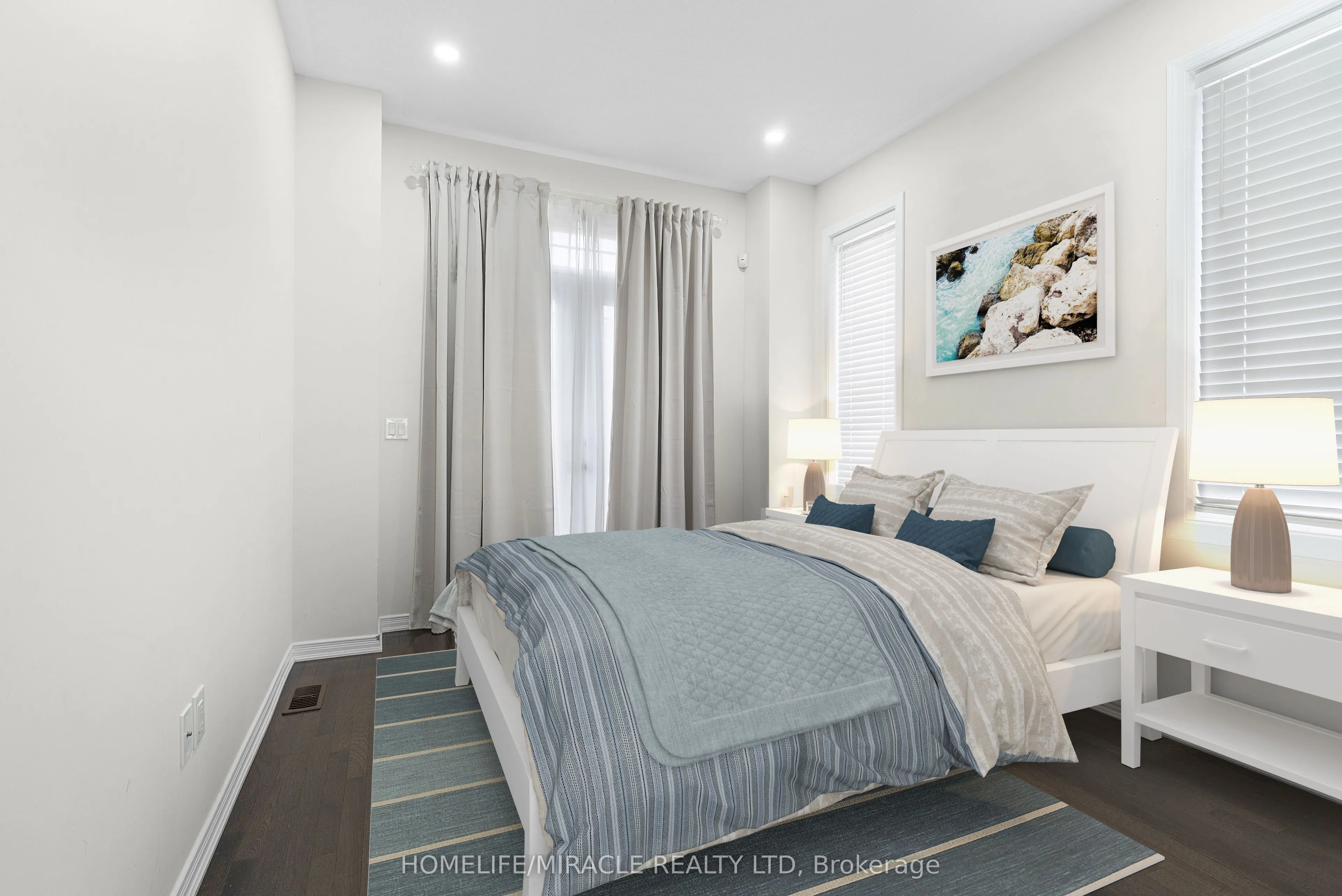 402 Dougall Avenue, #402