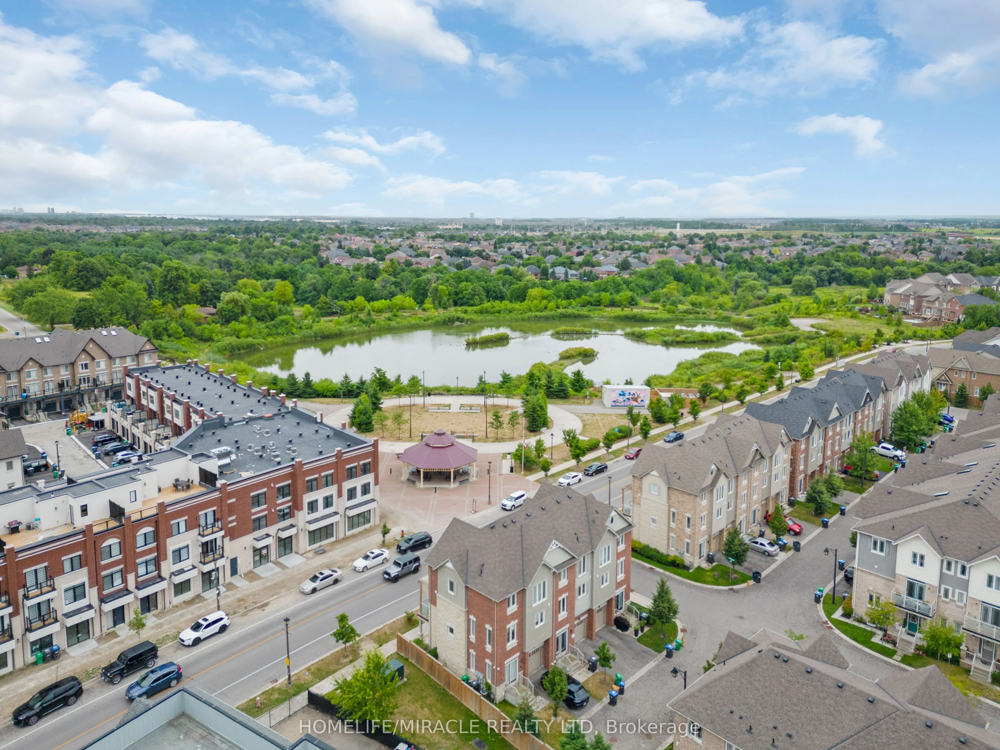 402 Dougall Avenue, #402