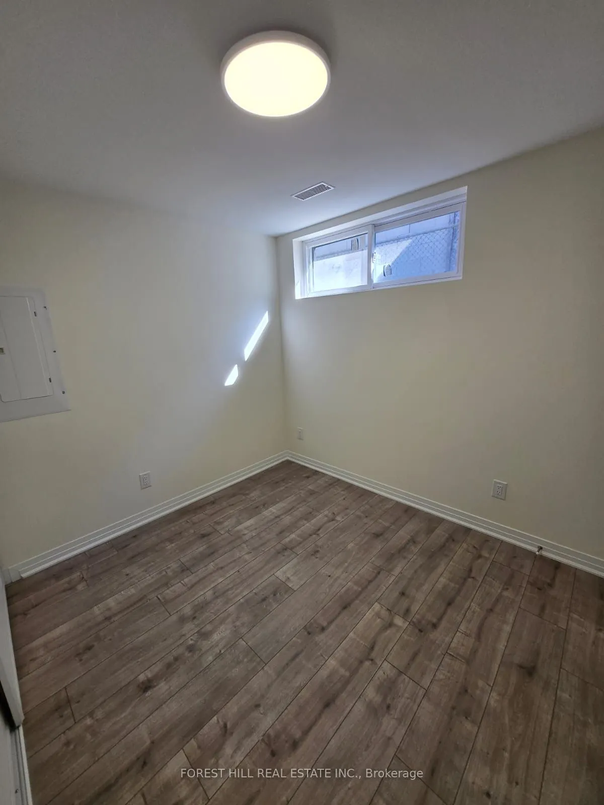 12 Smallwood Drive, #R