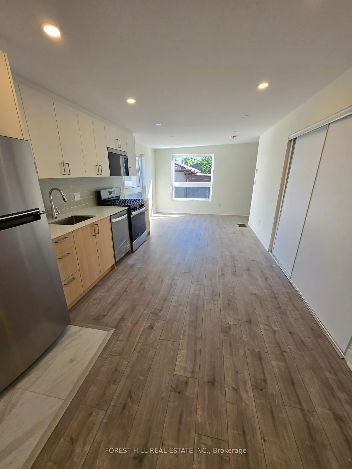 12 Smallwood Drive, #R