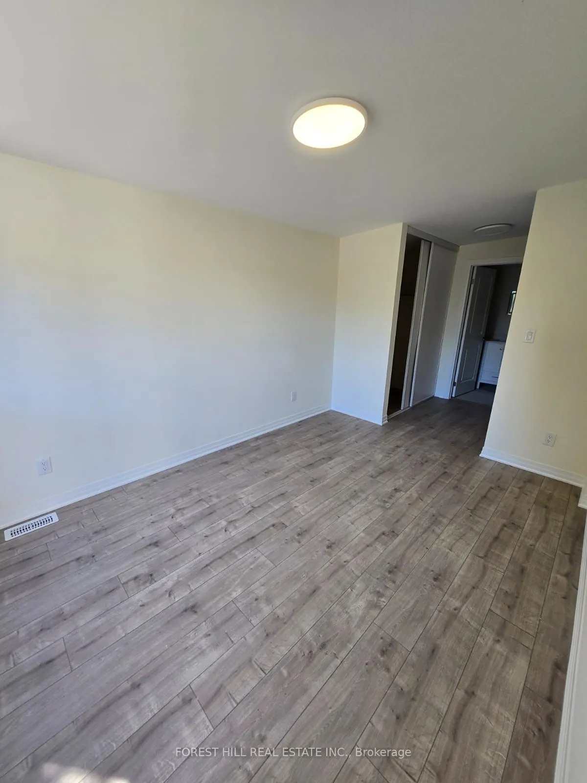 12 Smallwood Drive, #R