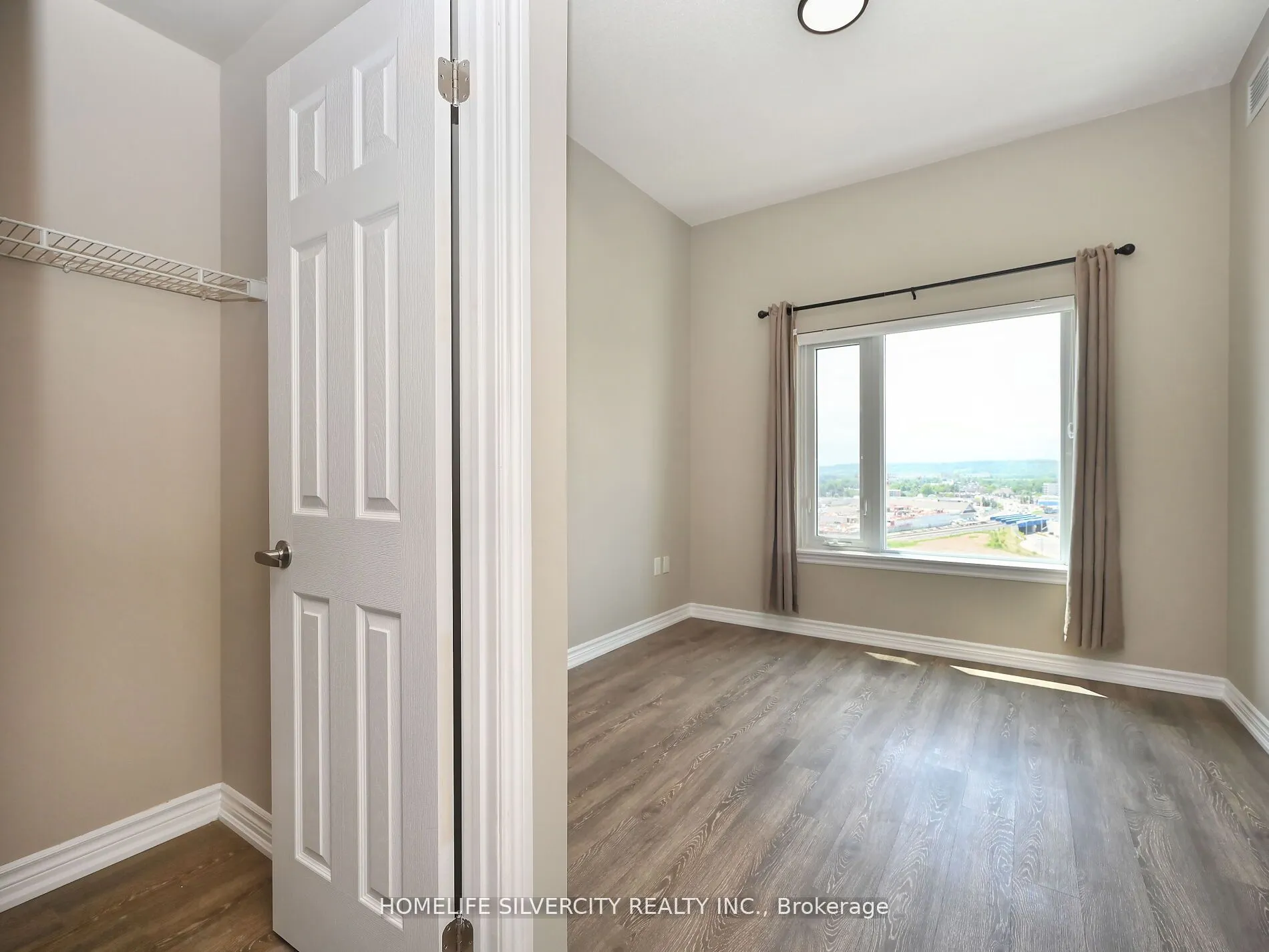 716 Main Street E, #1105