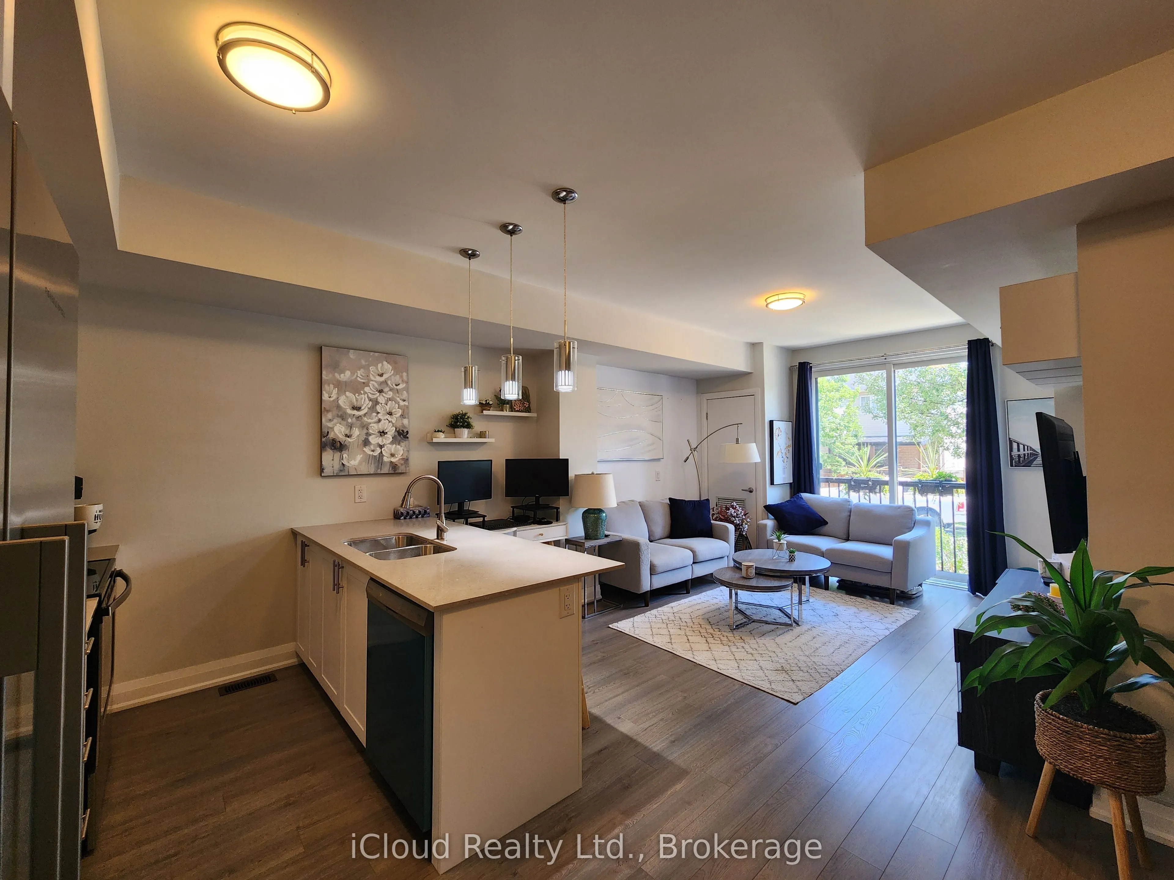 1206 Main Street E, #104