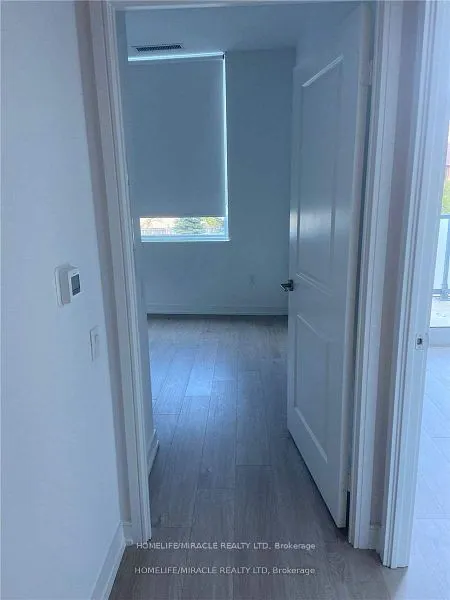 8 Nahani Way, #TH130