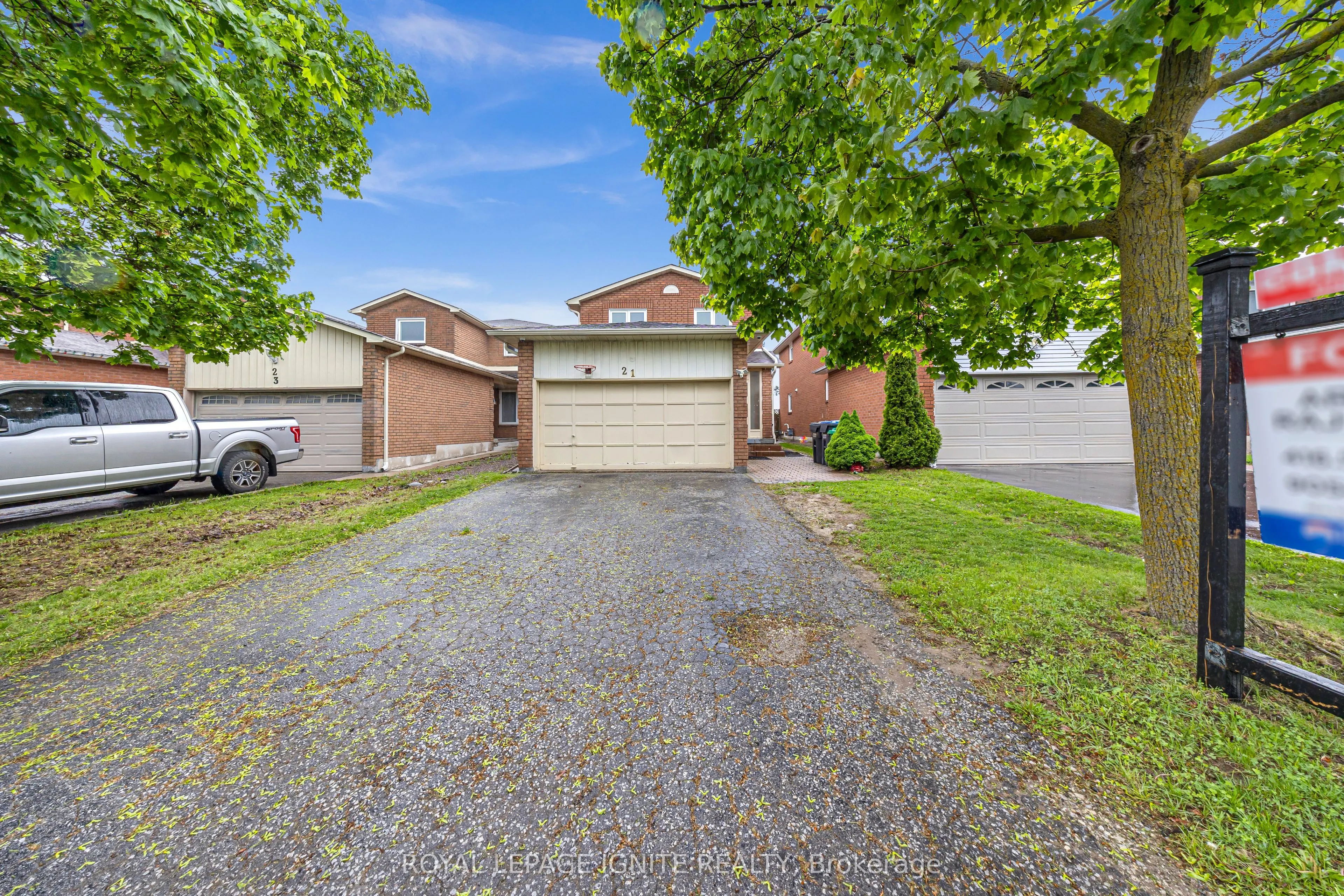 21 Toba Crescent, #Main