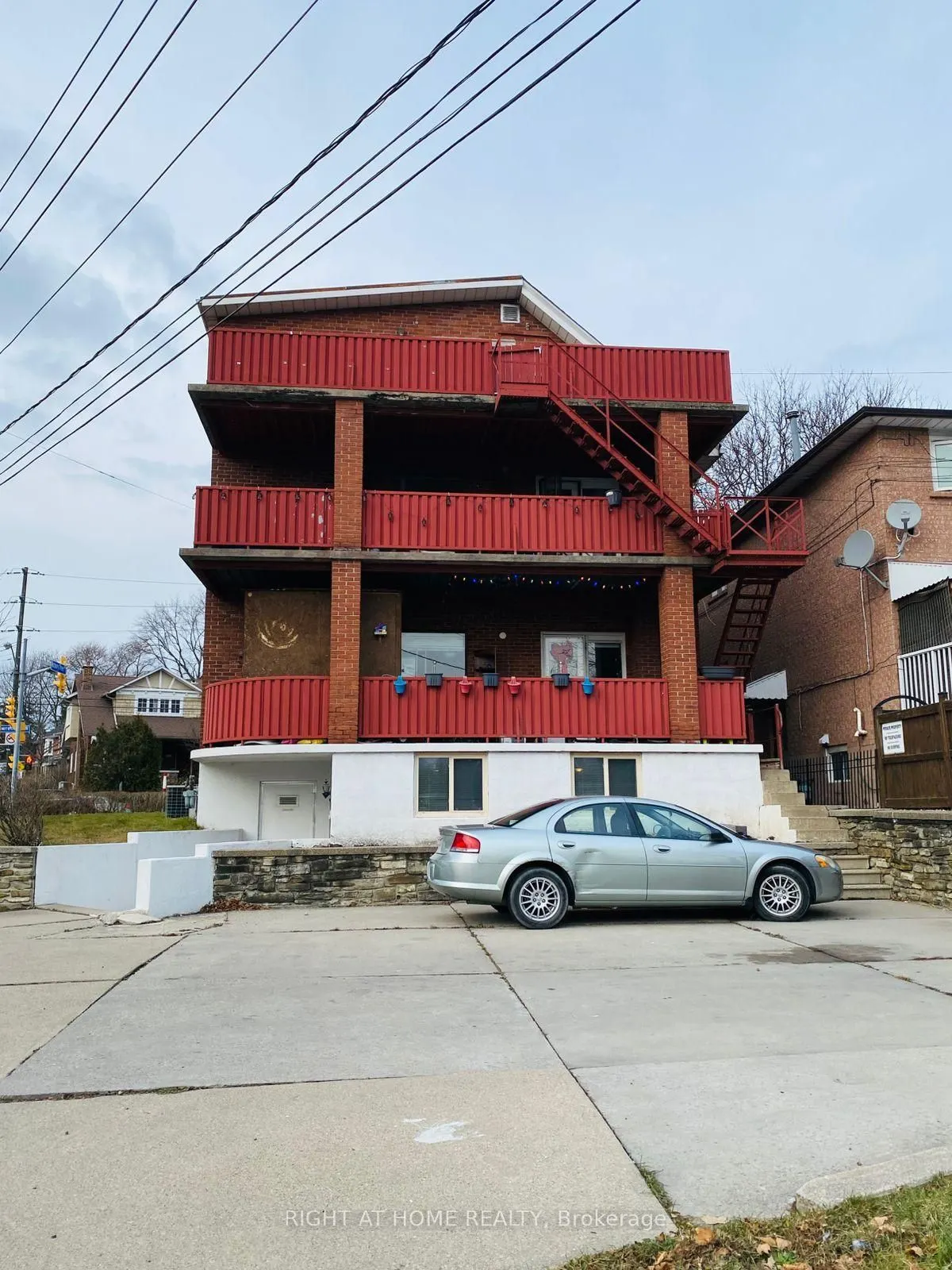 2123 Lawrence Avenue W, ##4