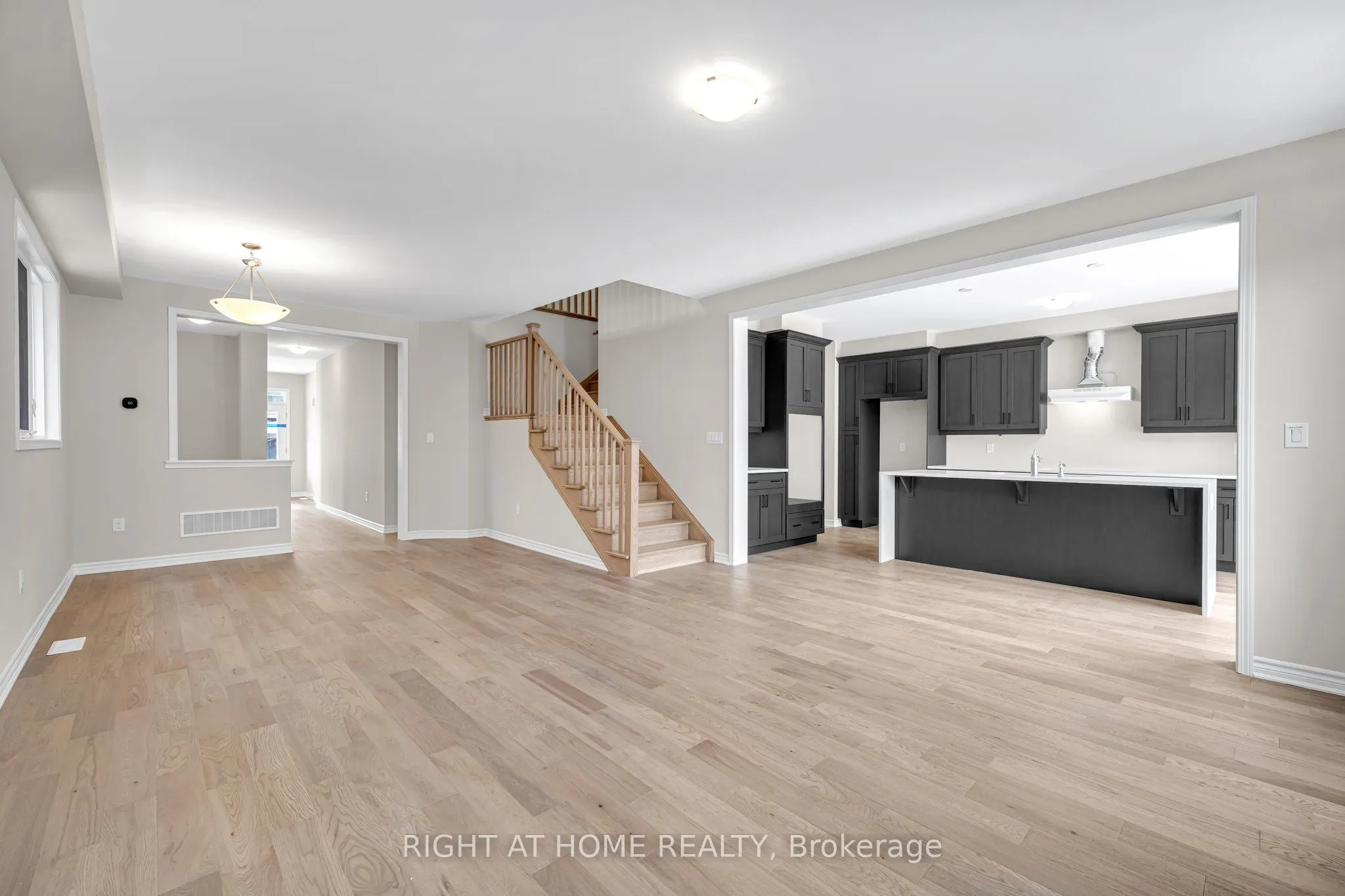 1267 Temperance Crescent