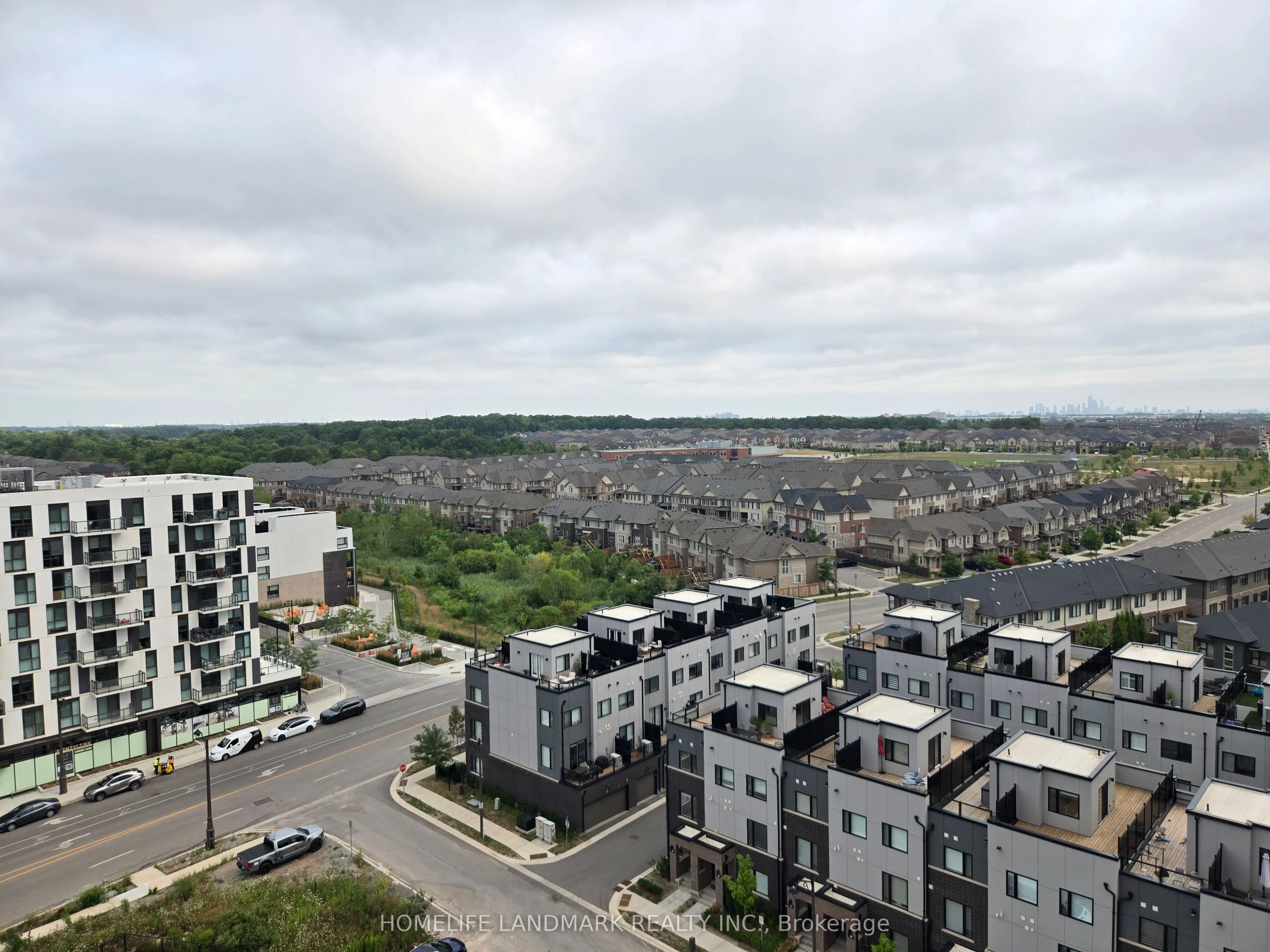3079 trafalgar Road, #1104