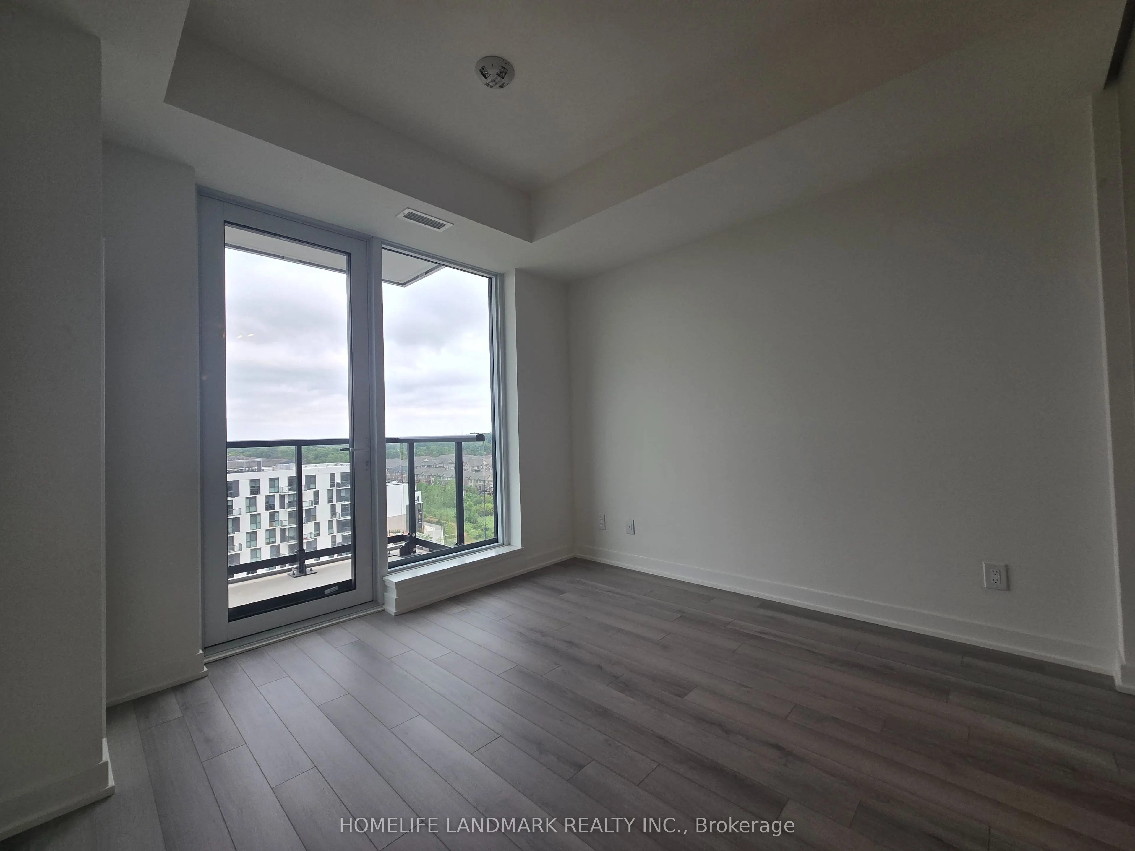 3079 trafalgar Road, #1104