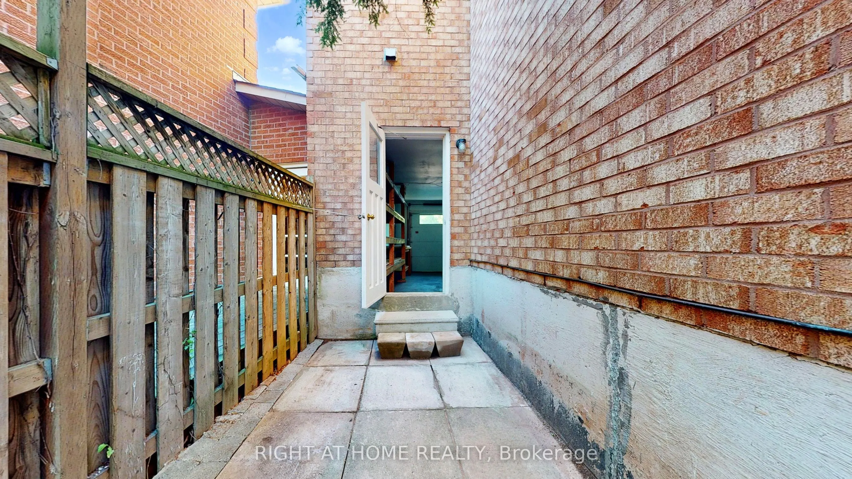 1253 Blackburn Drive