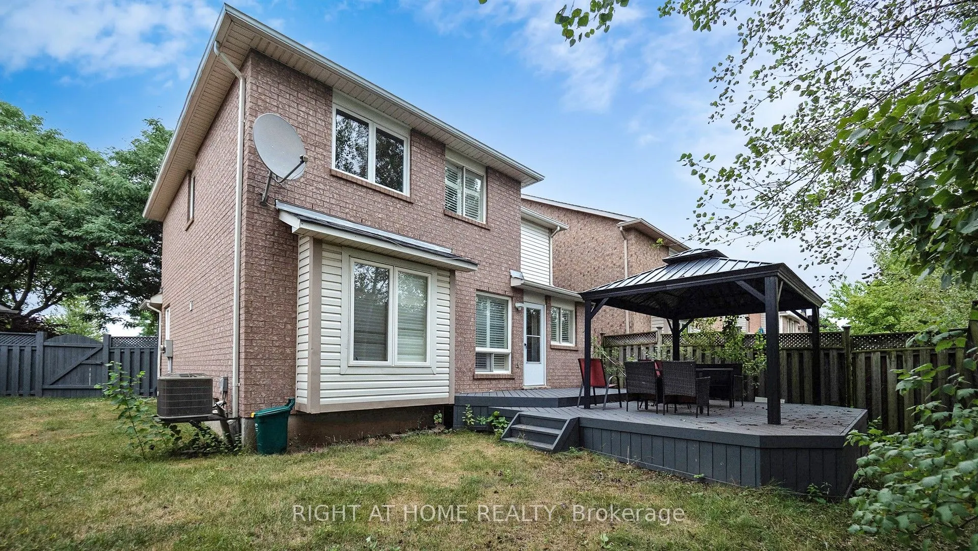 5160 Ravine Crescent