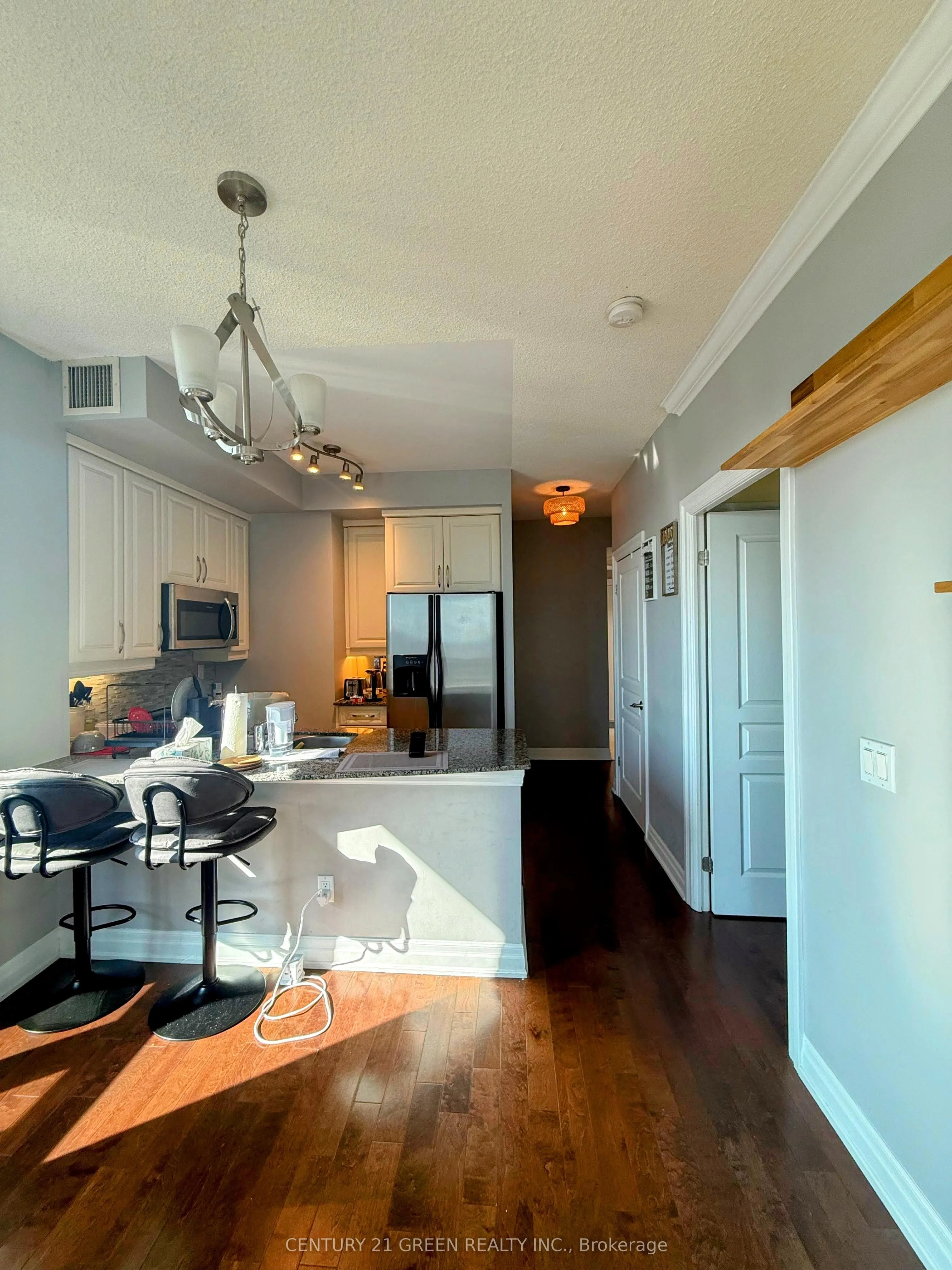 2087 Lake Shore Boulevard W, #707